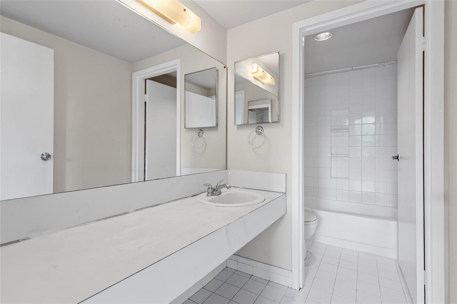 8429 Forest Hills Drive, #304, Coral Springs, Coral Springs, FL 33065 Photo 11