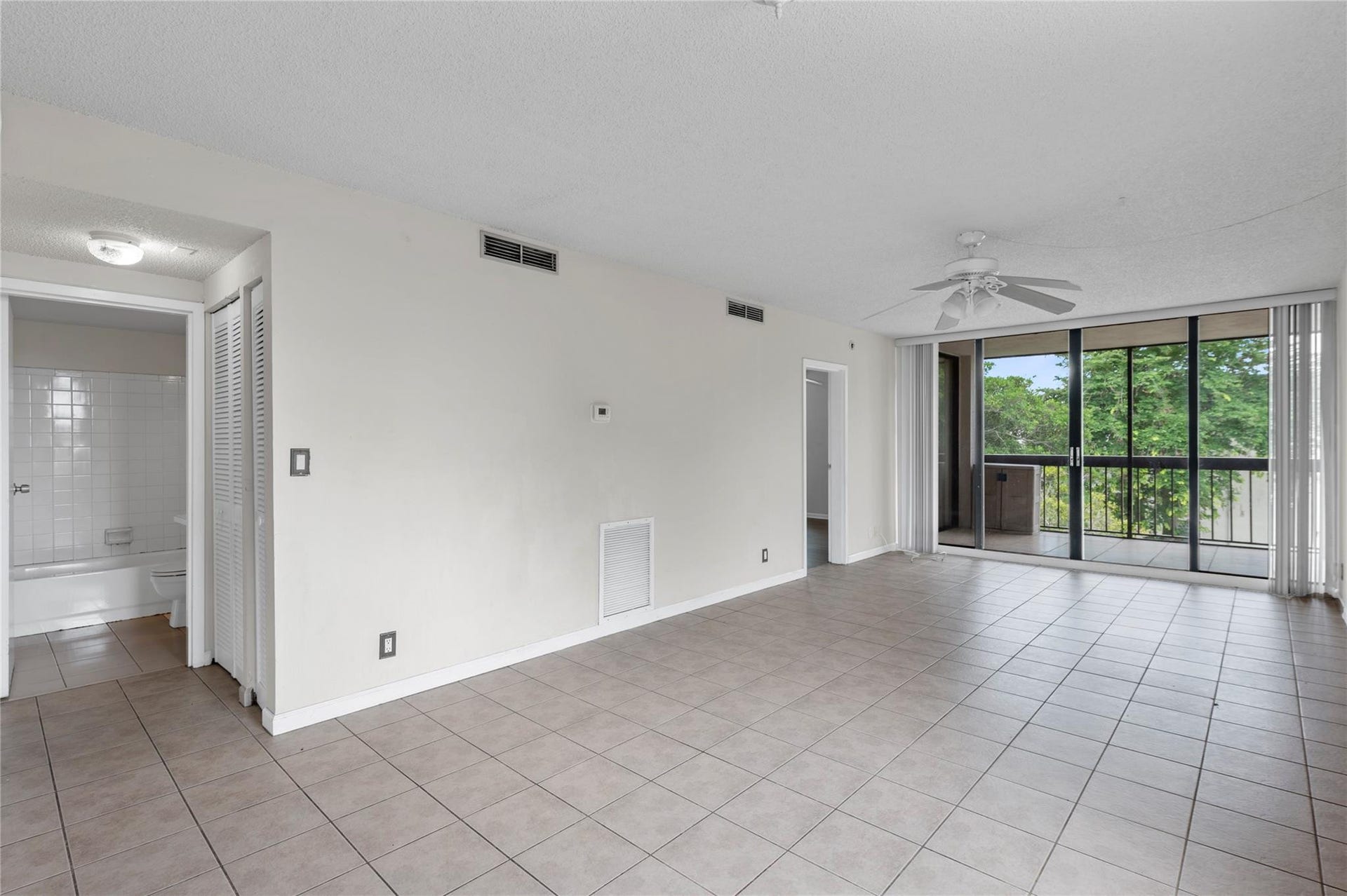 8429 Forest Hills Drive, #304, Coral Springs, Coral Springs, FL 33065 Photo 15