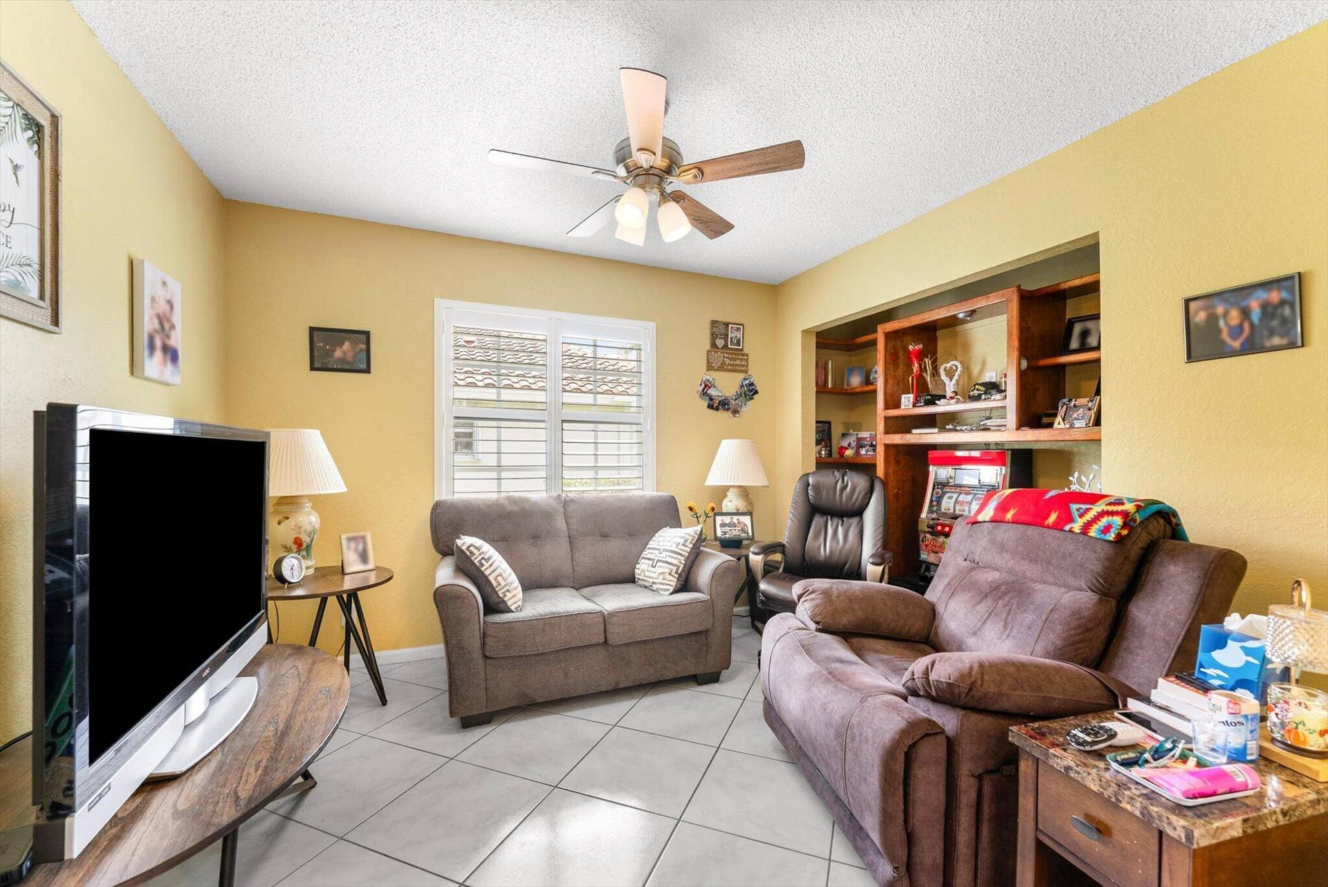 10327 NW 50th Street, Coral Springs, FL 33076 22-22