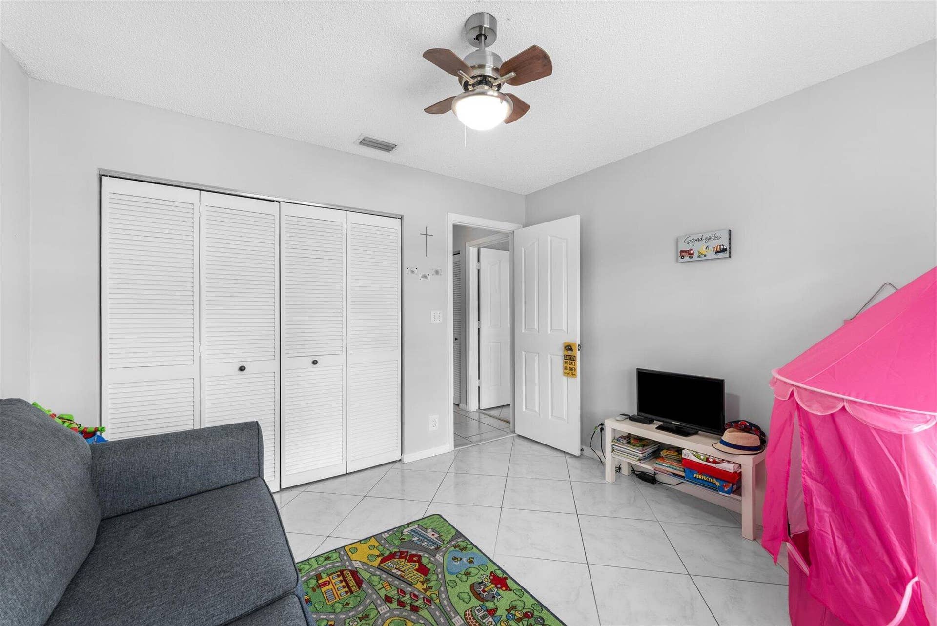 10327 NW 50th Street, Coral Springs, FL 33076 06-6