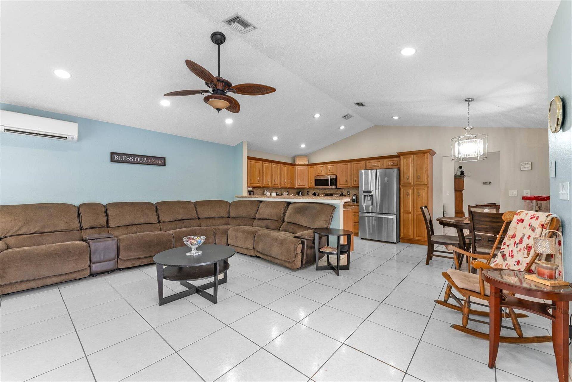 10327 NW 50th Street, Coral Springs, FL 33076 20-20
