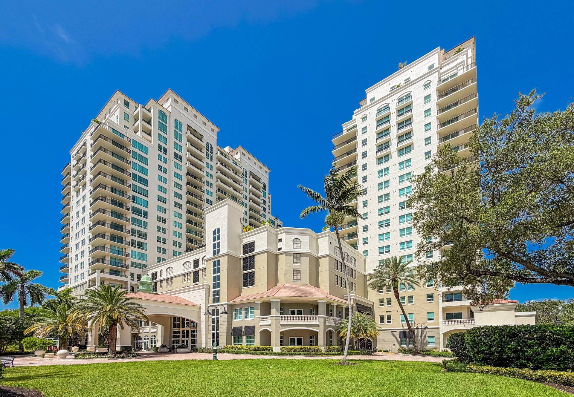 600 W Las Olas Boulevard, #1808s, Fort Lauderdale, FL 33312 Symphony