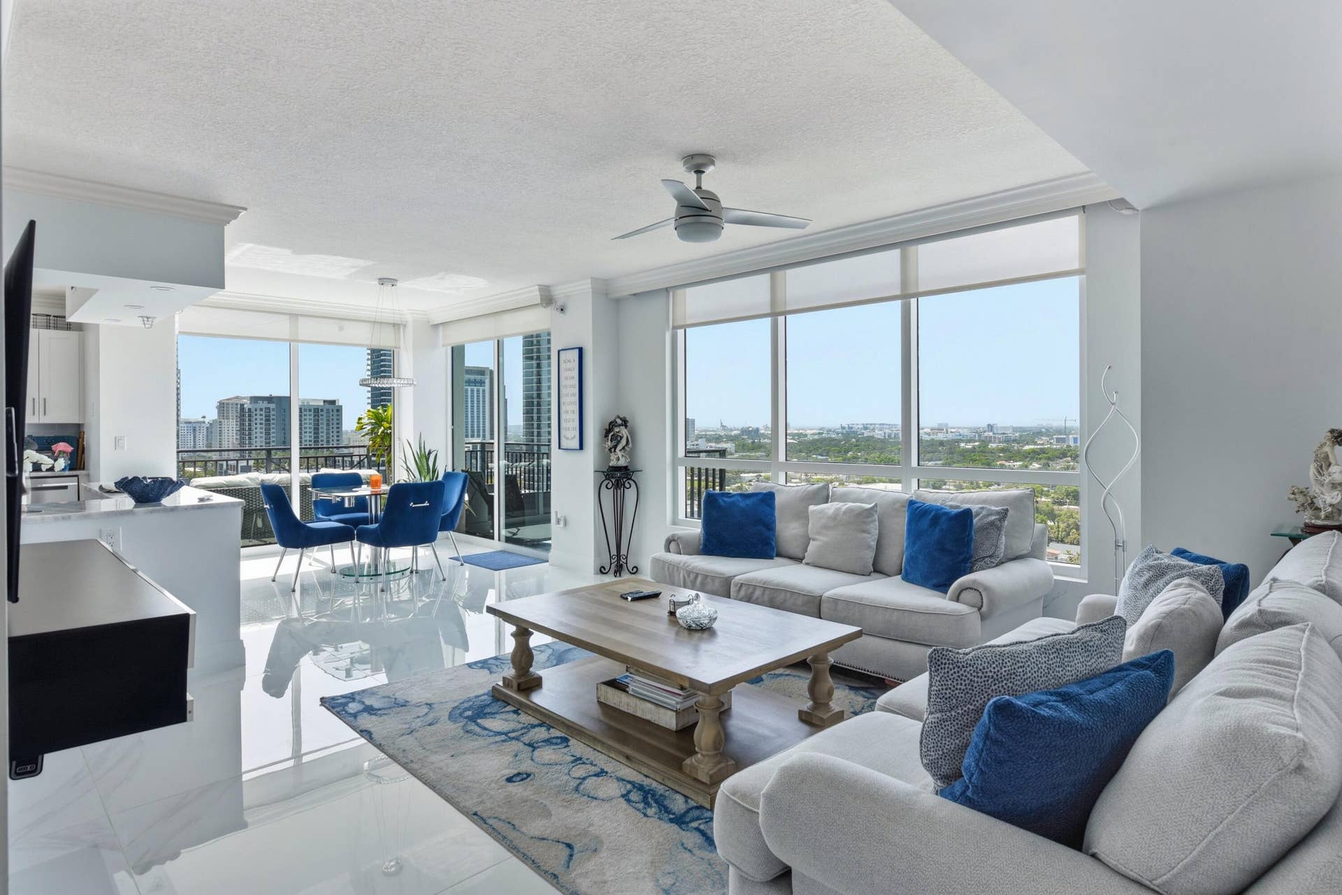 600 W Las Olas Boulevard, #1808s, Fort Lauderdale, FL 33312 037-040-610 W Las Olas Blvd-4200x2804