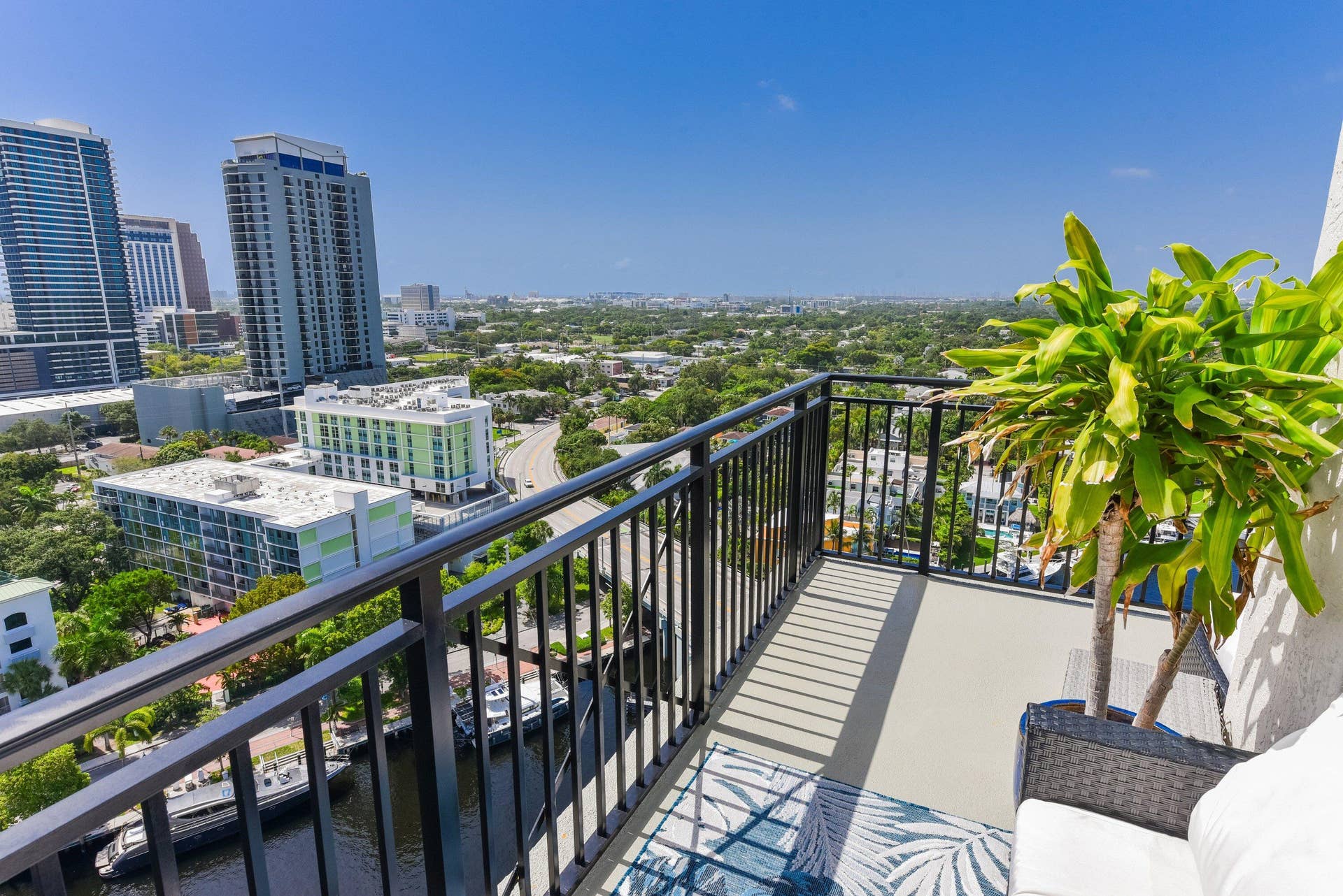 600 W Las Olas Boulevard, #1808s, Fort Lauderdale, FL 33312 Balcony city view