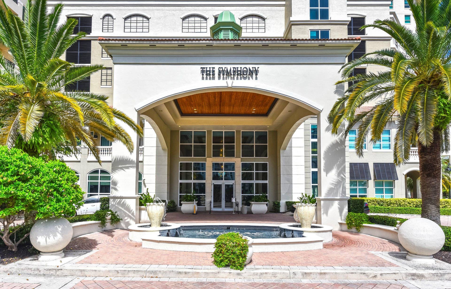 600 W Las Olas Boulevard, #1808s, Fort Lauderdale, FL 33312 Building Entrance