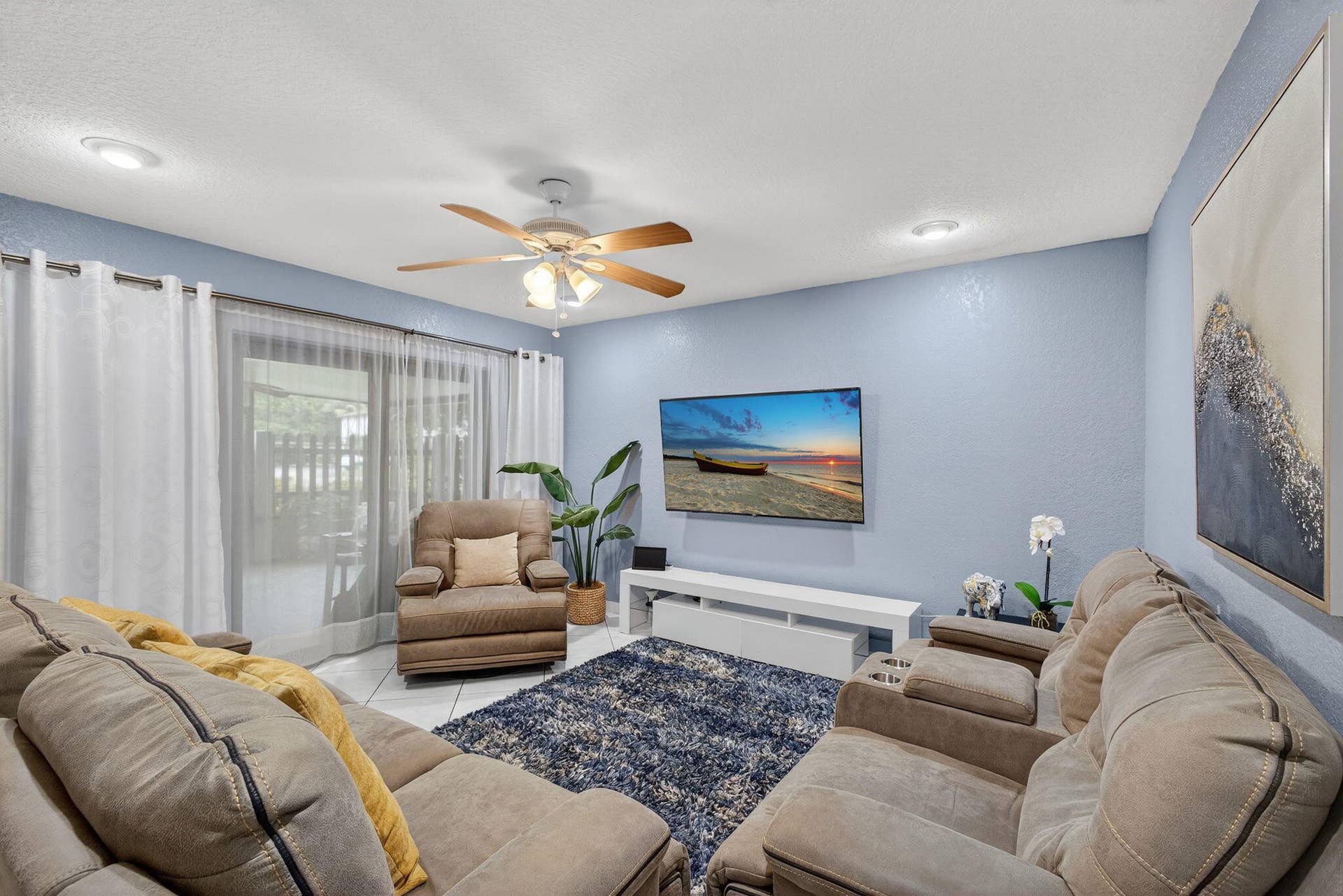 2399 Lena Lane, West Palm Beach, FL 33415 Living Room