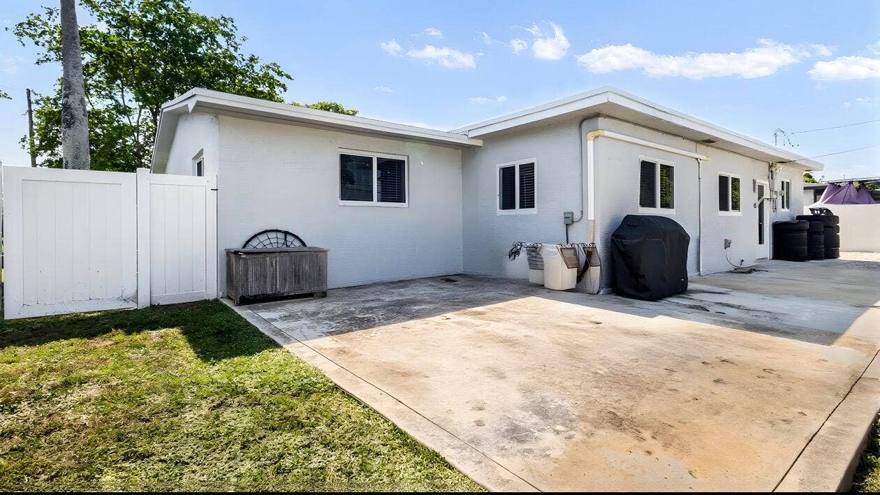 542 NW 47th Avenue, Plantation, FL 33317 IMG_6329
