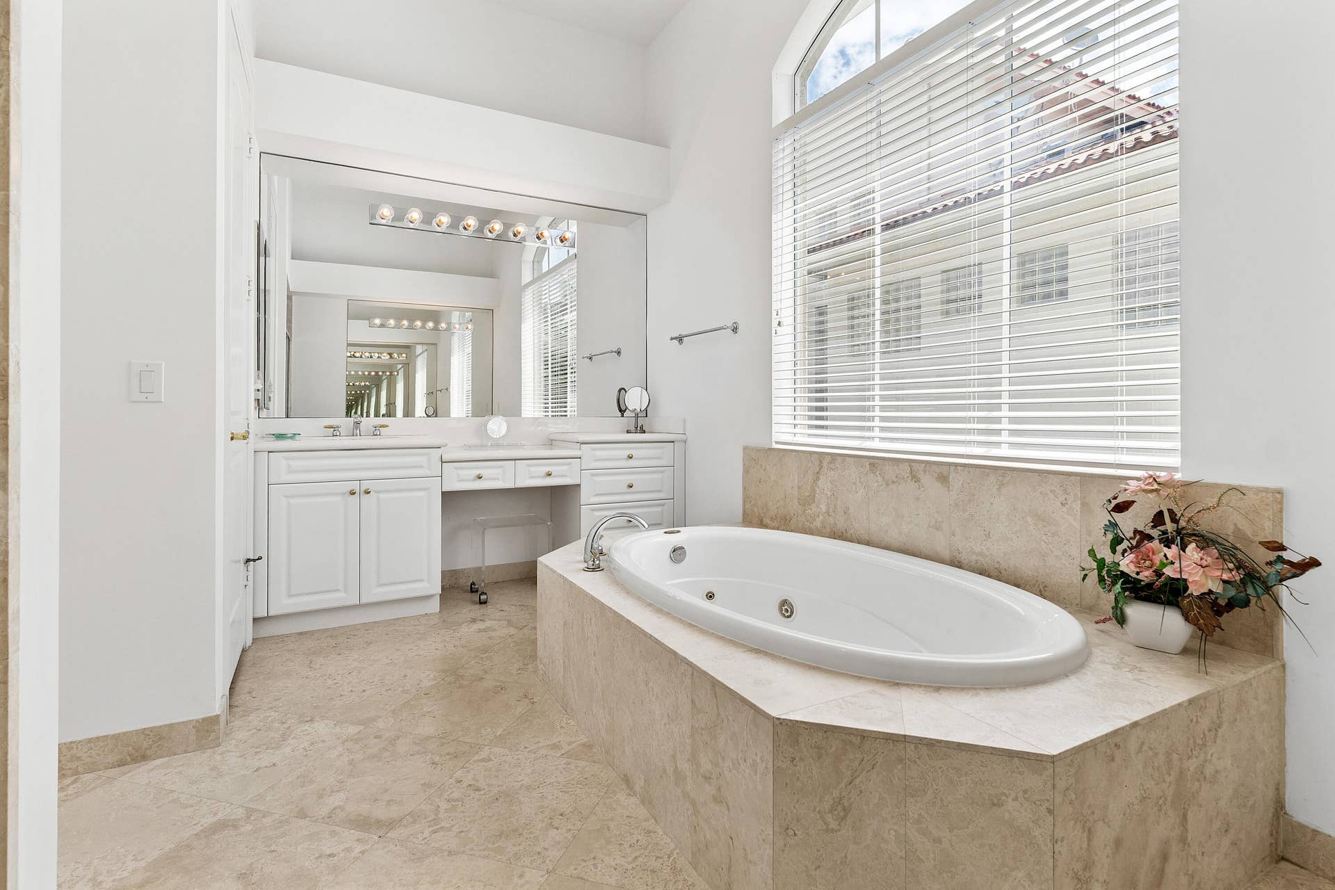 024-8102ValhallaDrive-DelrayBeach-FL-334
