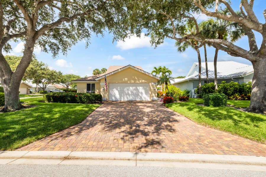 Property photo for 224 Cape Pointe Circle, Jupiter, FL