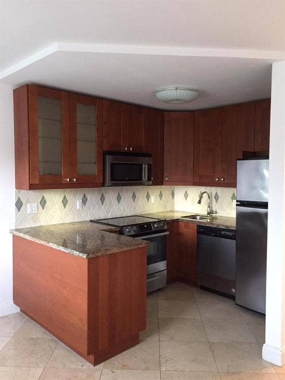 1967 S Ocean Boulevard, #216-c, Lauderdale By The Sea, FL 33062 Kitchen