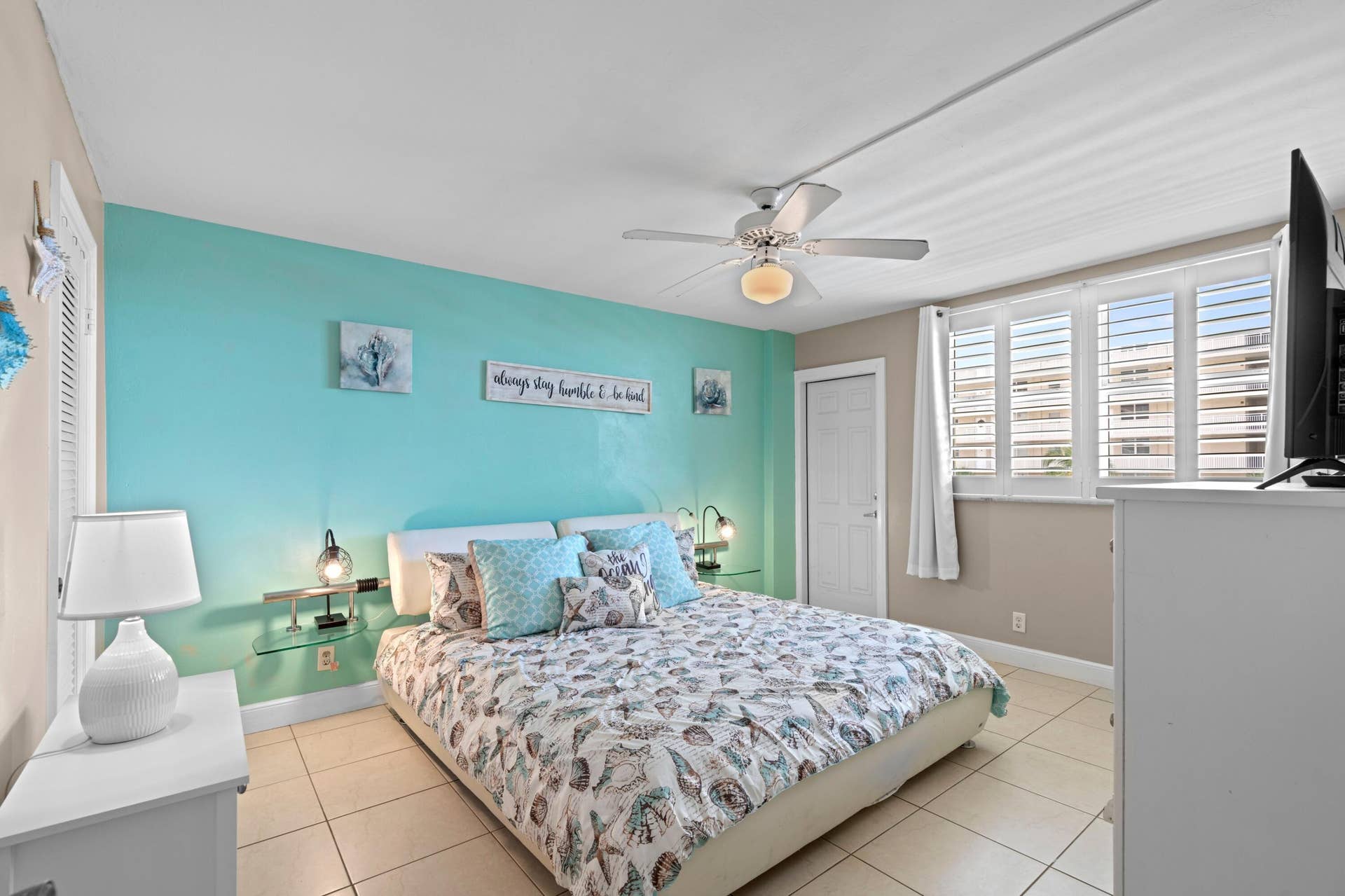 1050 Hillsboro Mile, #403w, Hillsboro Beach, FL 33062 Bedroom 1