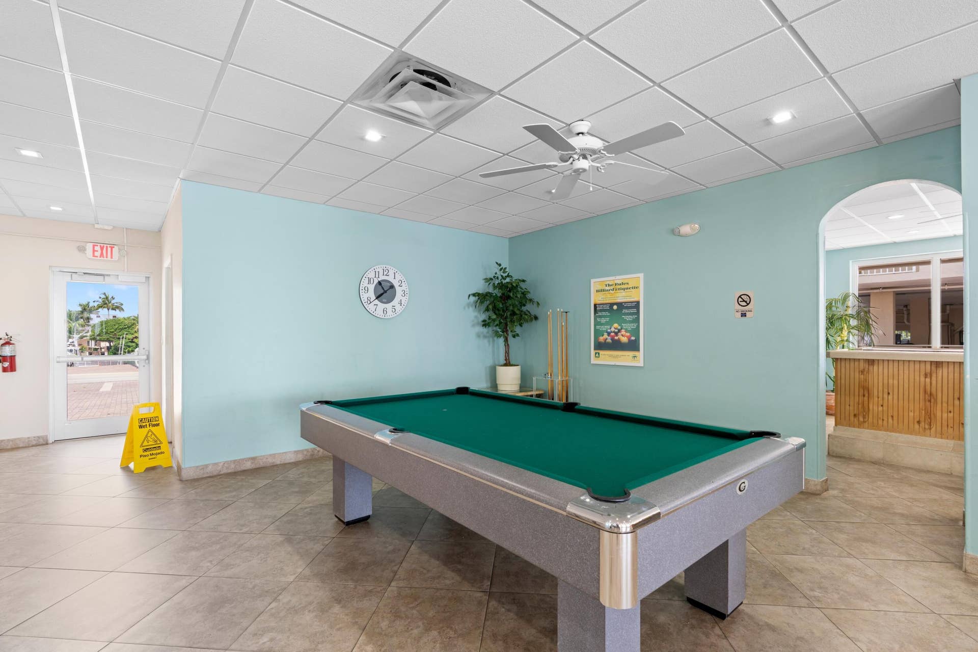 1050 Hillsboro Mile, #403w, Hillsboro Beach, FL 33062 Amenities