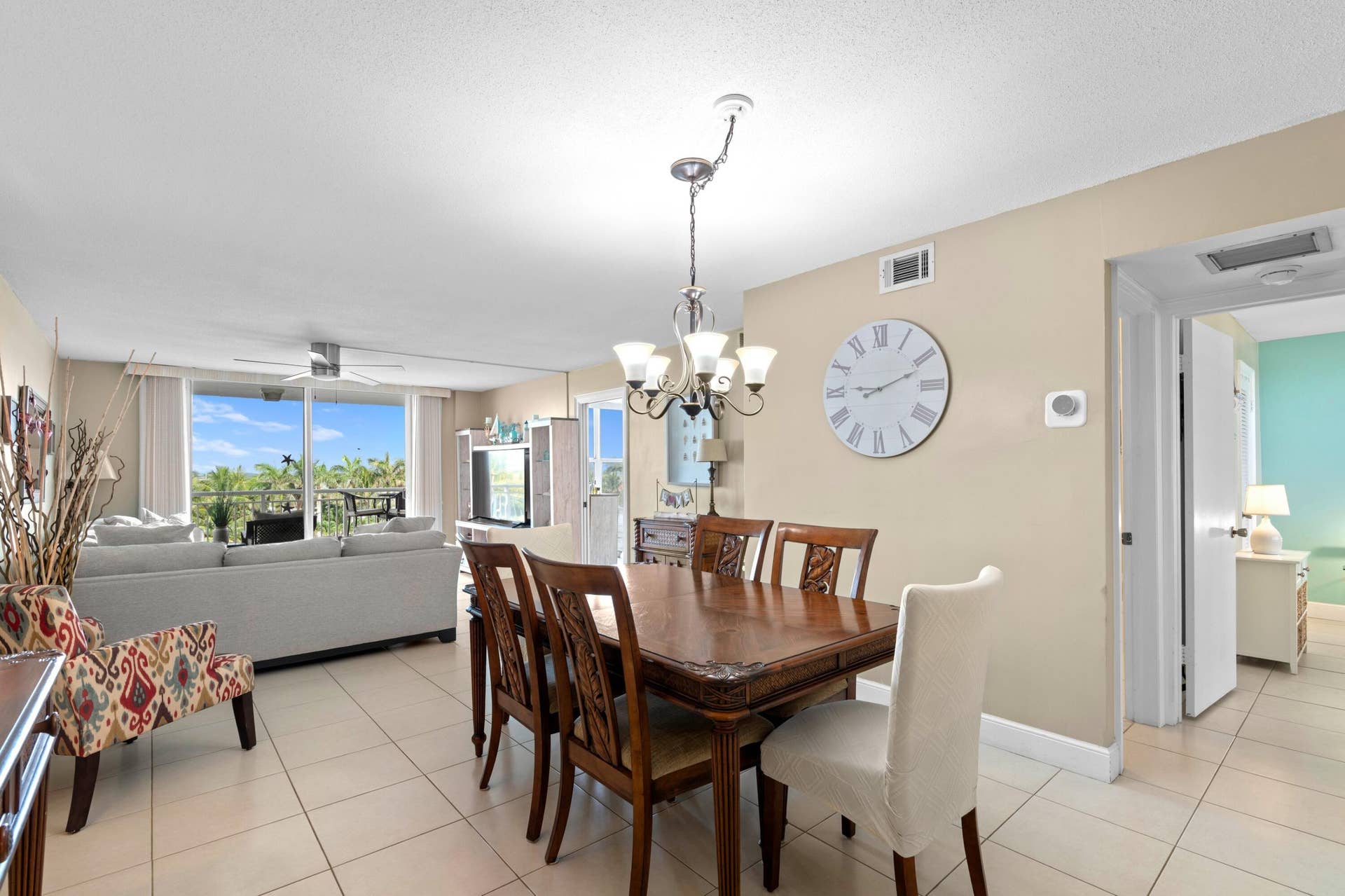 1050 Hillsboro Mile, #403w, Hillsboro Beach, FL 33062 Dining Area