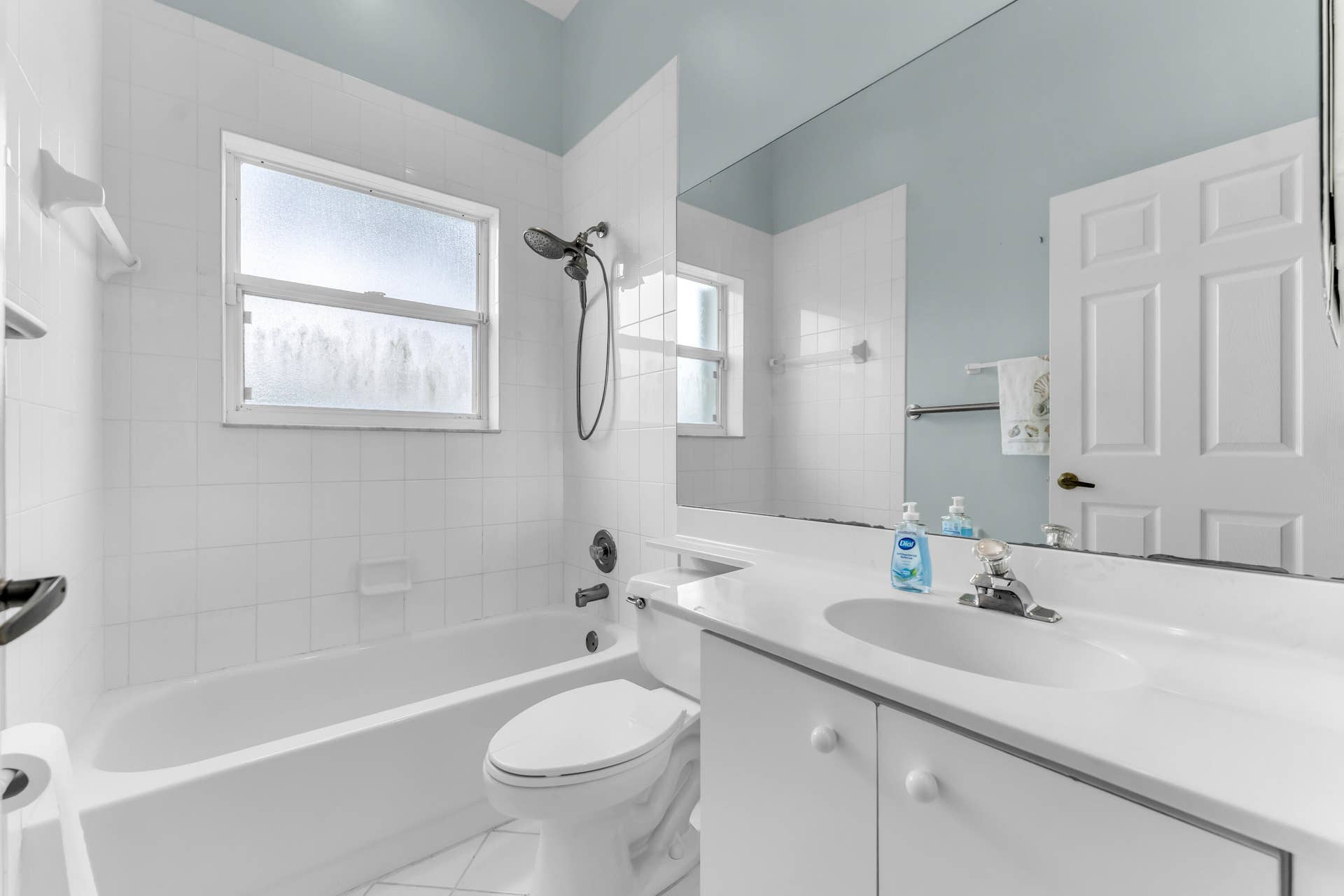 12910 Clifton, Boca Raton, FL 33428 Master Bathroom