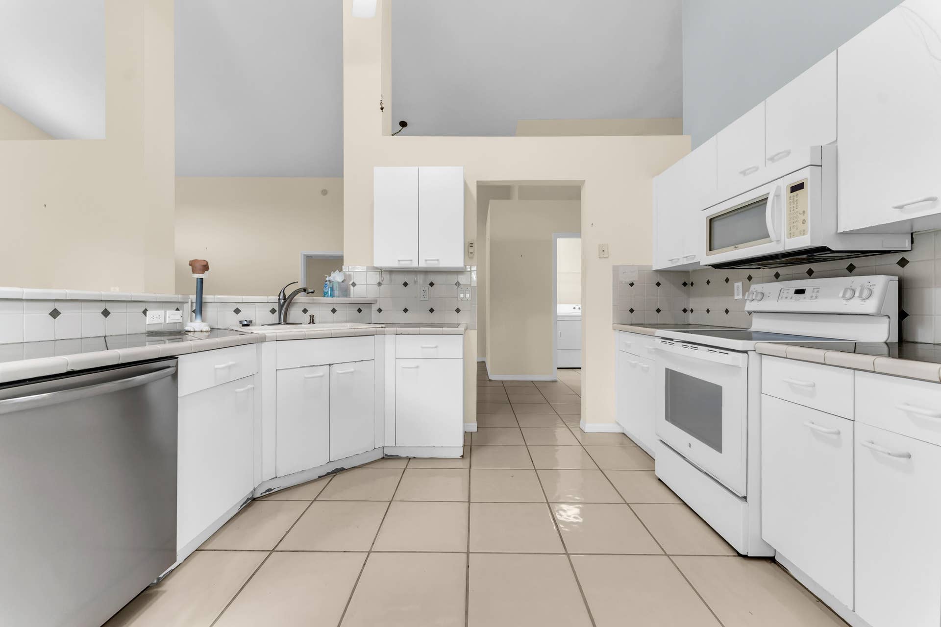 12910 Clifton, Boca Raton, FL 33428 Kitchen