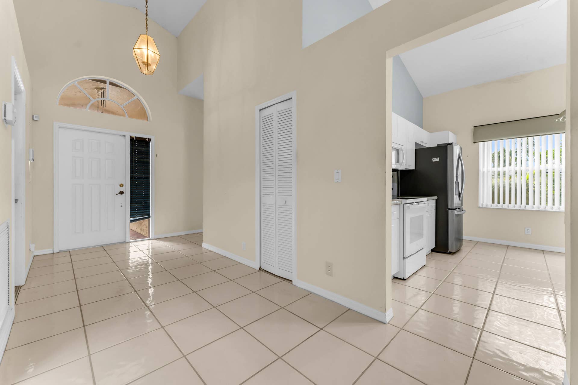 12910 Clifton, Boca Raton, FL 33428 Entryway