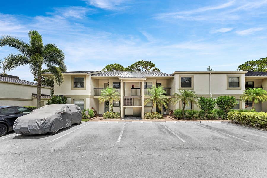 Property photo for 12926 Briarlake Drive, #201, Palm Beach Gardens, FL