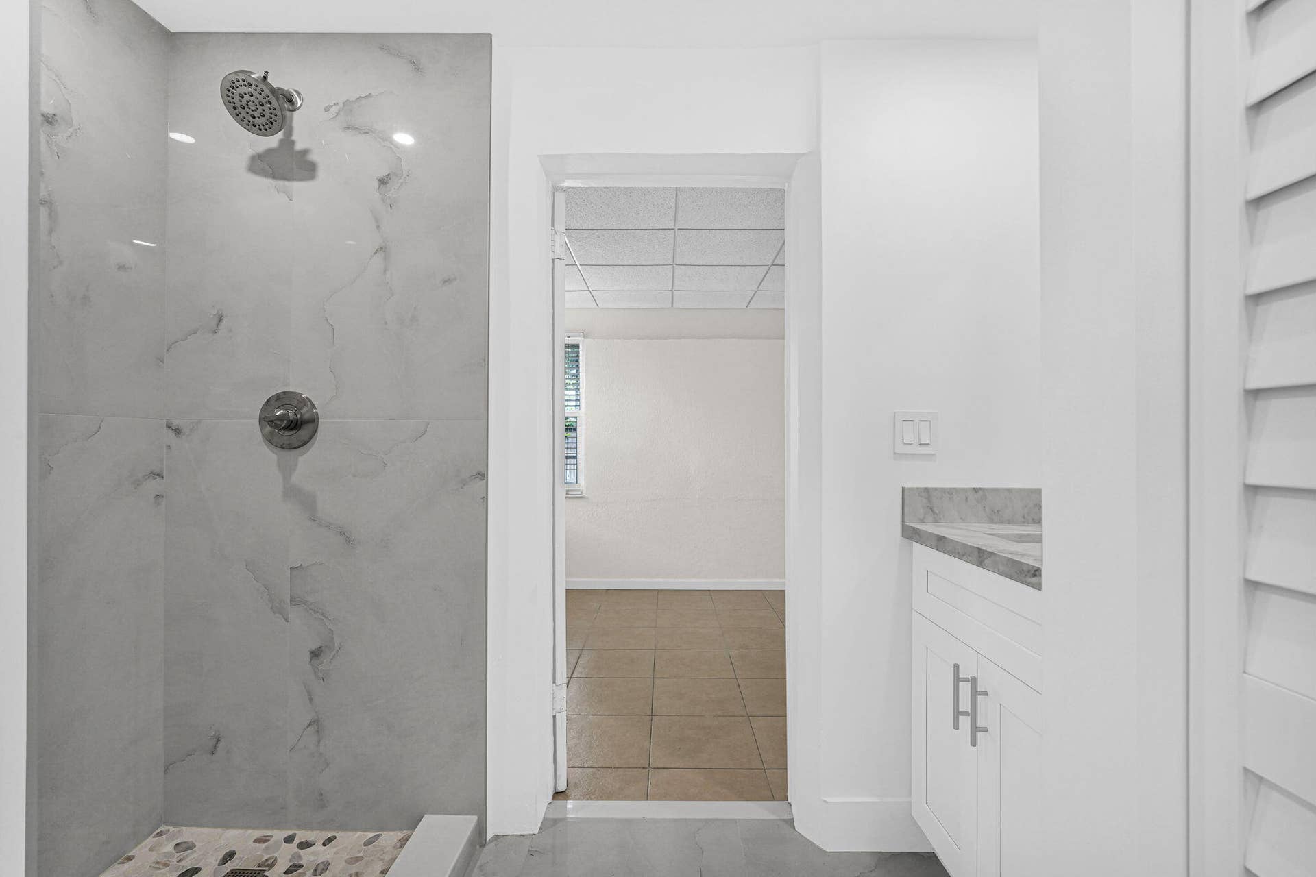 261 NE 45th Street, Oakland Park, FL 33334 77-web-or-mls-Remodeled Primary Bathroom