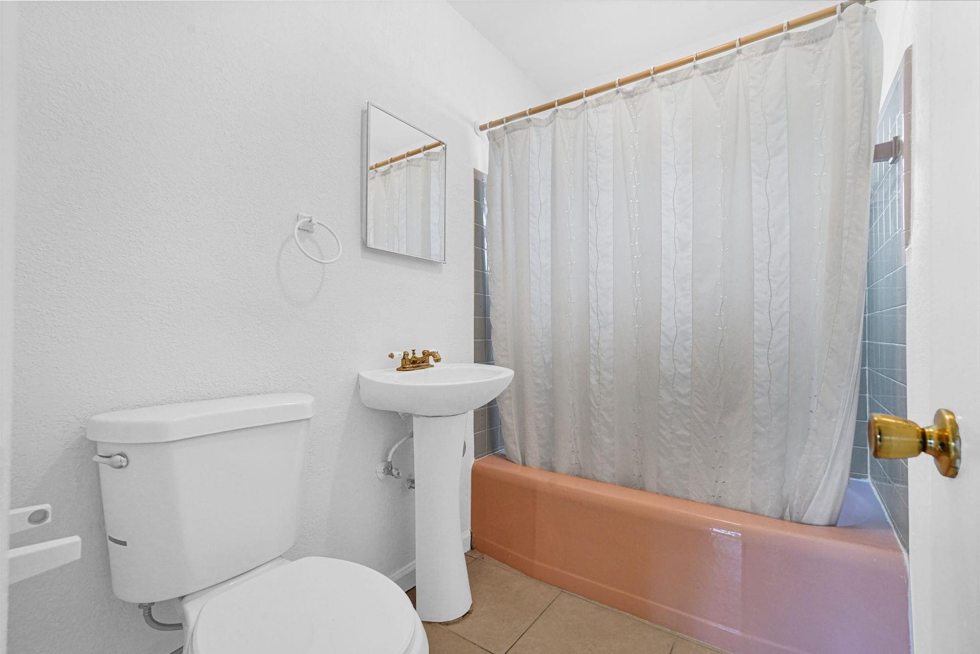 261 NE 45th Street, Oakland Park, FL 33334 Photo 54