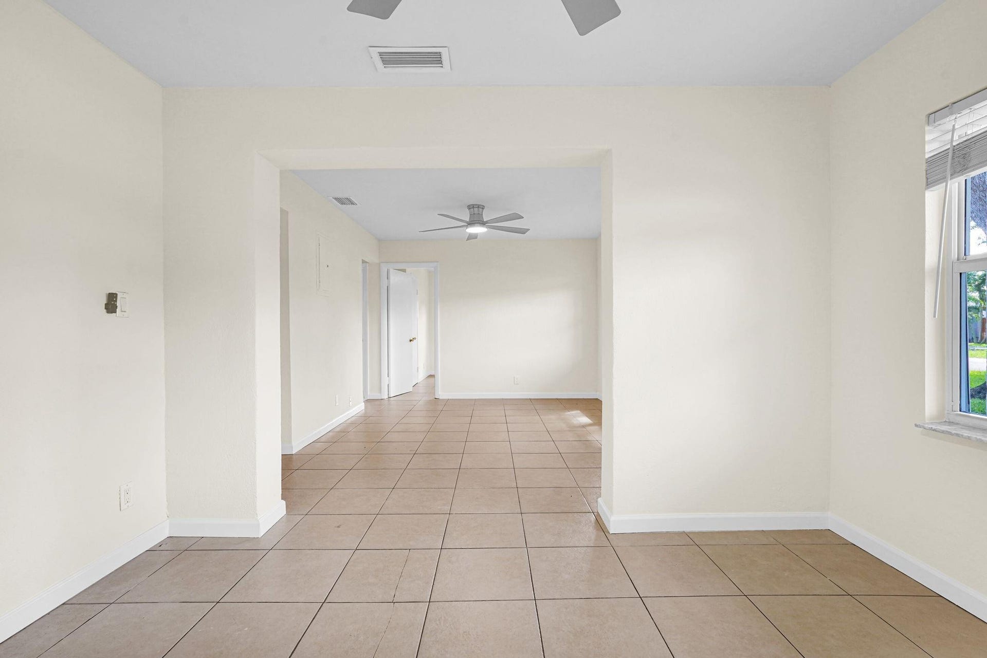 261 NE 45th Street, Oakland Park, FL 33334 Photo 64