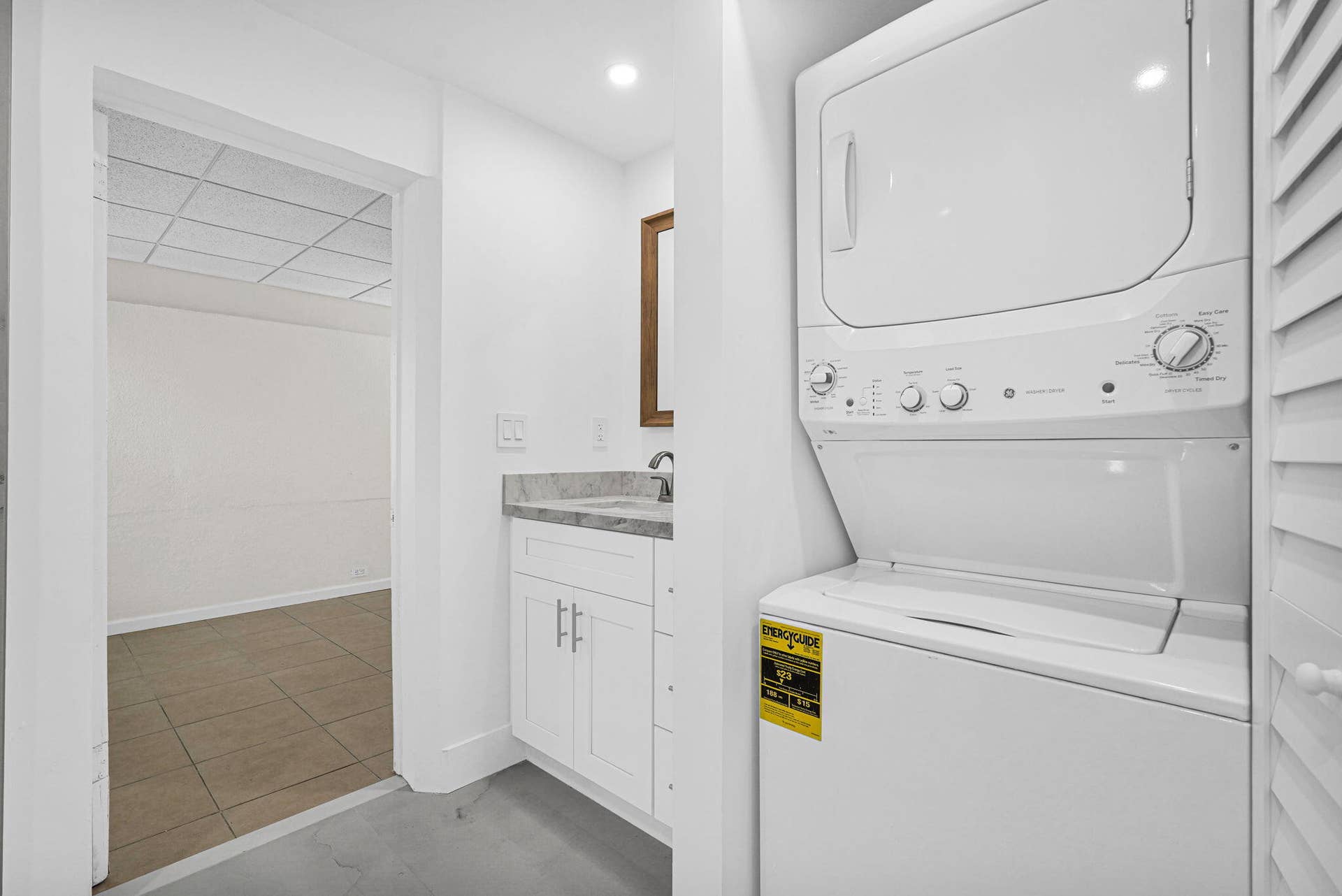 261 NE 45th Street, Oakland Park, FL 33334 73-web-or-mls-Remodeled Primary Bathroom