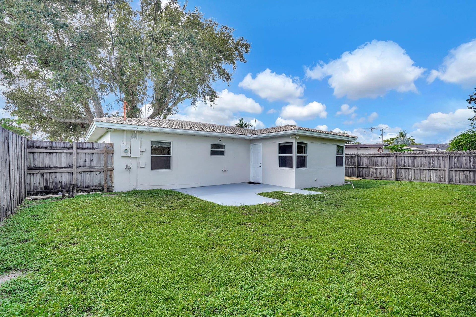 261 NE 45th Street, Oakland Park, FL 33334 Photo 7