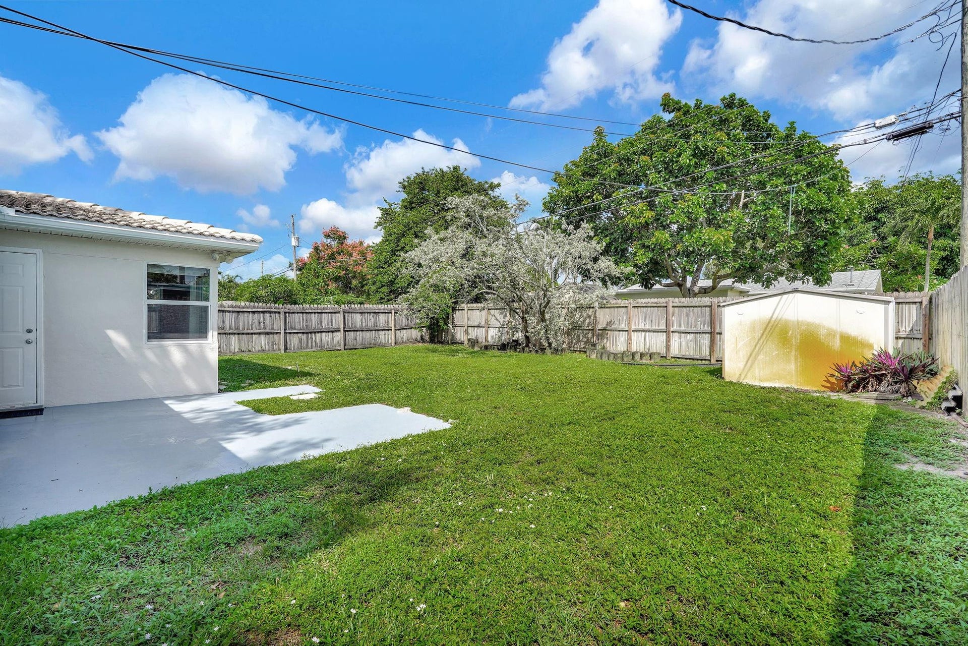 261 NE 45th Street, Oakland Park, FL 33334 Photo 5
