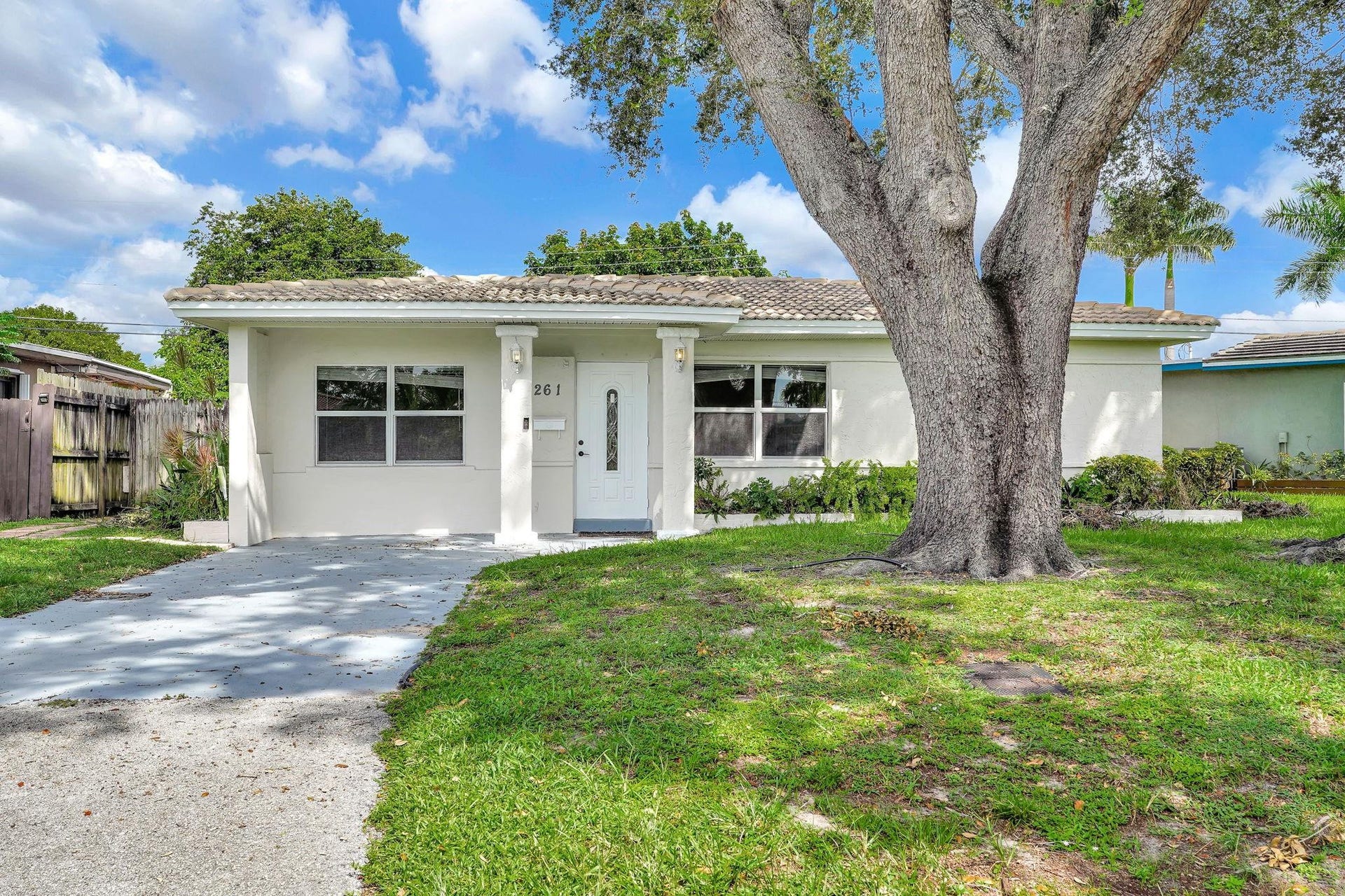 261 NE 45th Street, Oakland Park, FL 33334 Photo 15