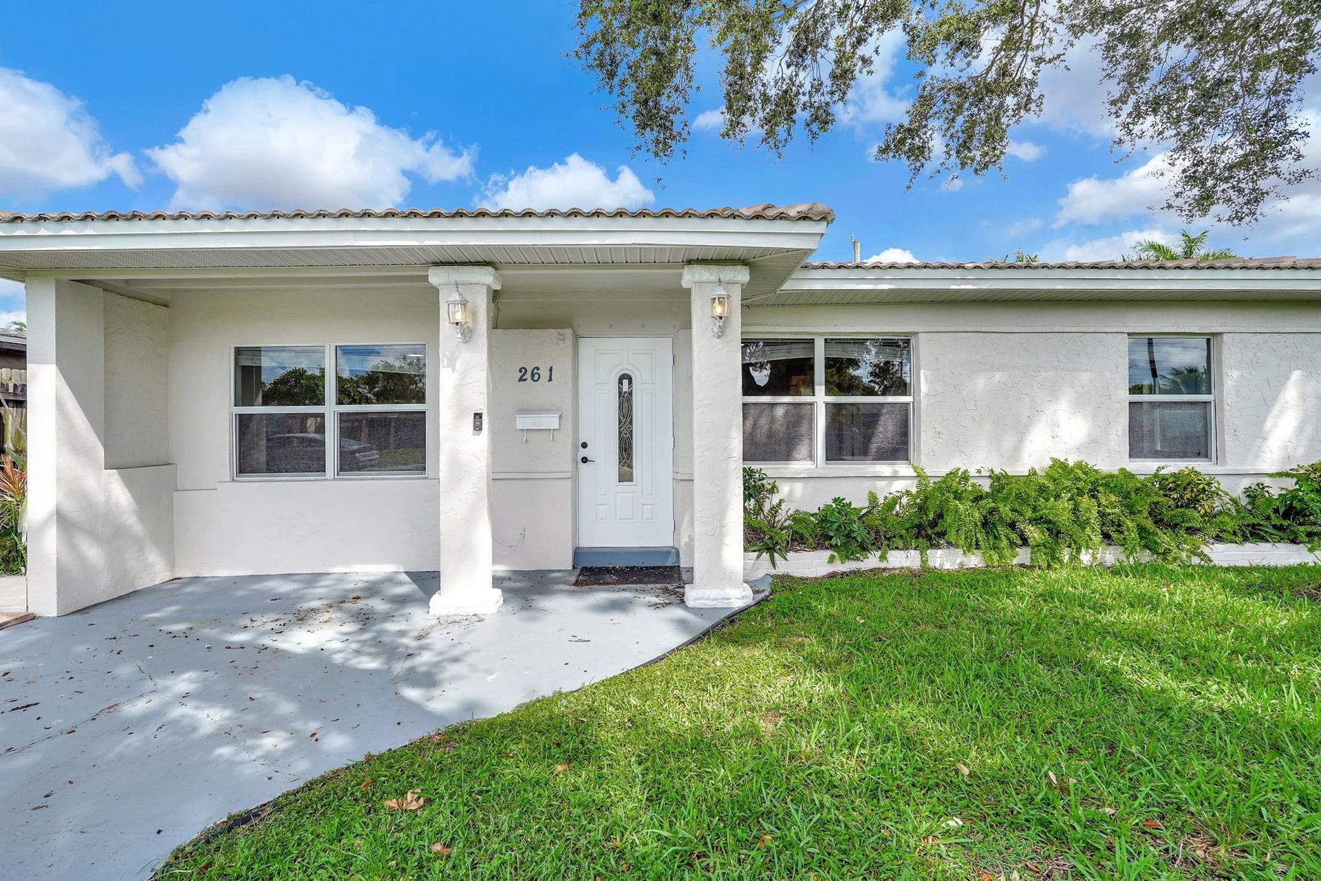 261 NE 45th Street, Oakland Park, FL 33334 Photo 13