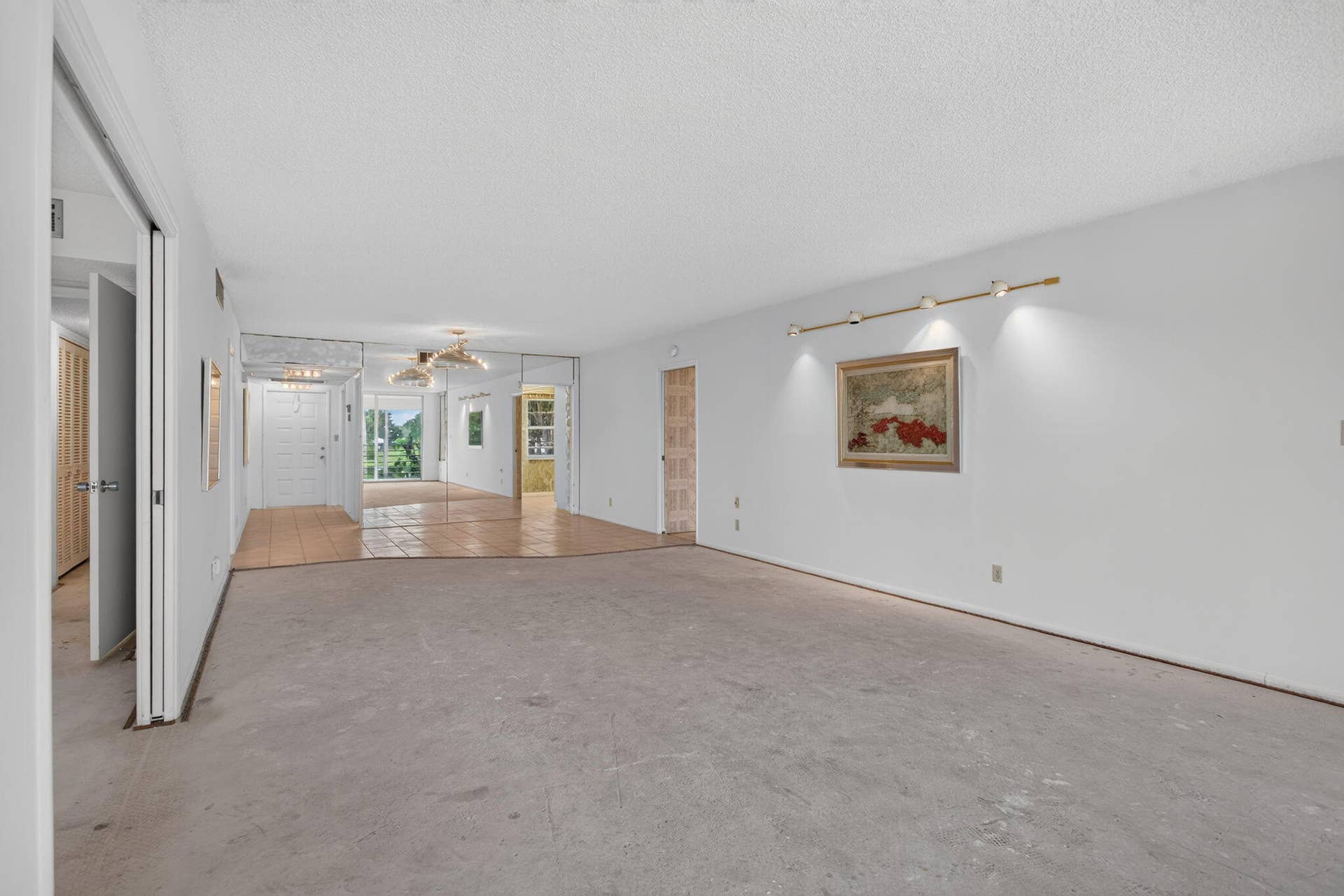 806 Cypress Boulevard, #209, Pompano Beach, FL 33069 18-web-or-mls-806-1571