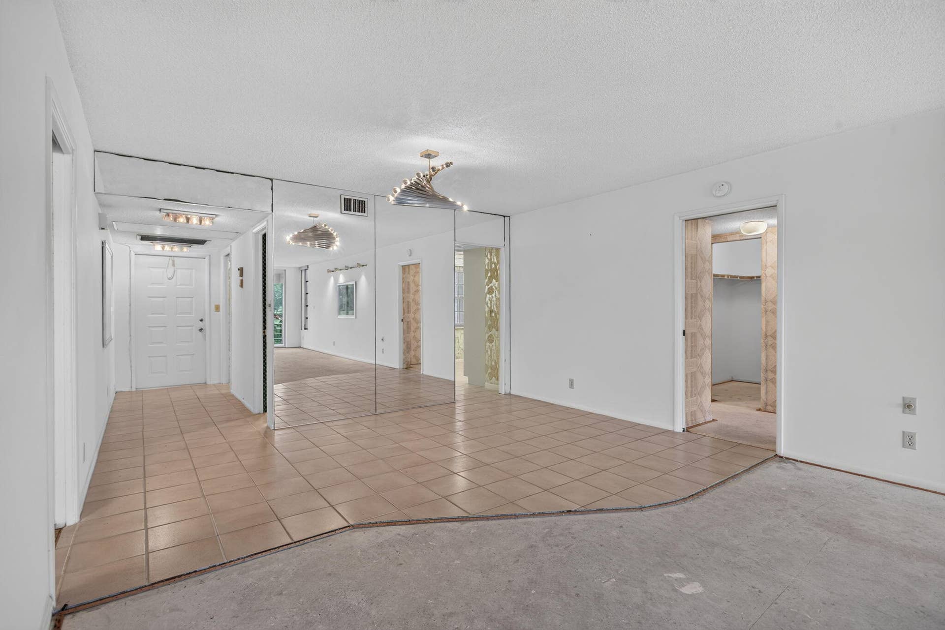 806 Cypress Boulevard, #209, Pompano Beach, FL 33069 14-web-or-mls-806-1551
