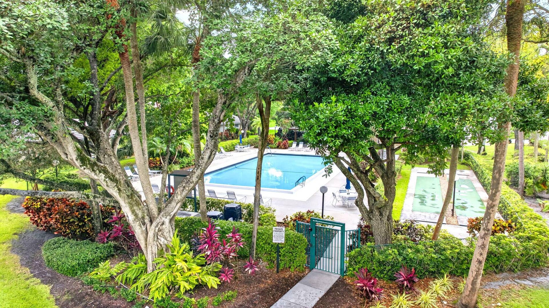 806 Cypress Boulevard, #209, Pompano Beach, FL 33069 large-019f05e6-b716-71b4-a1e2-71b6ce240f