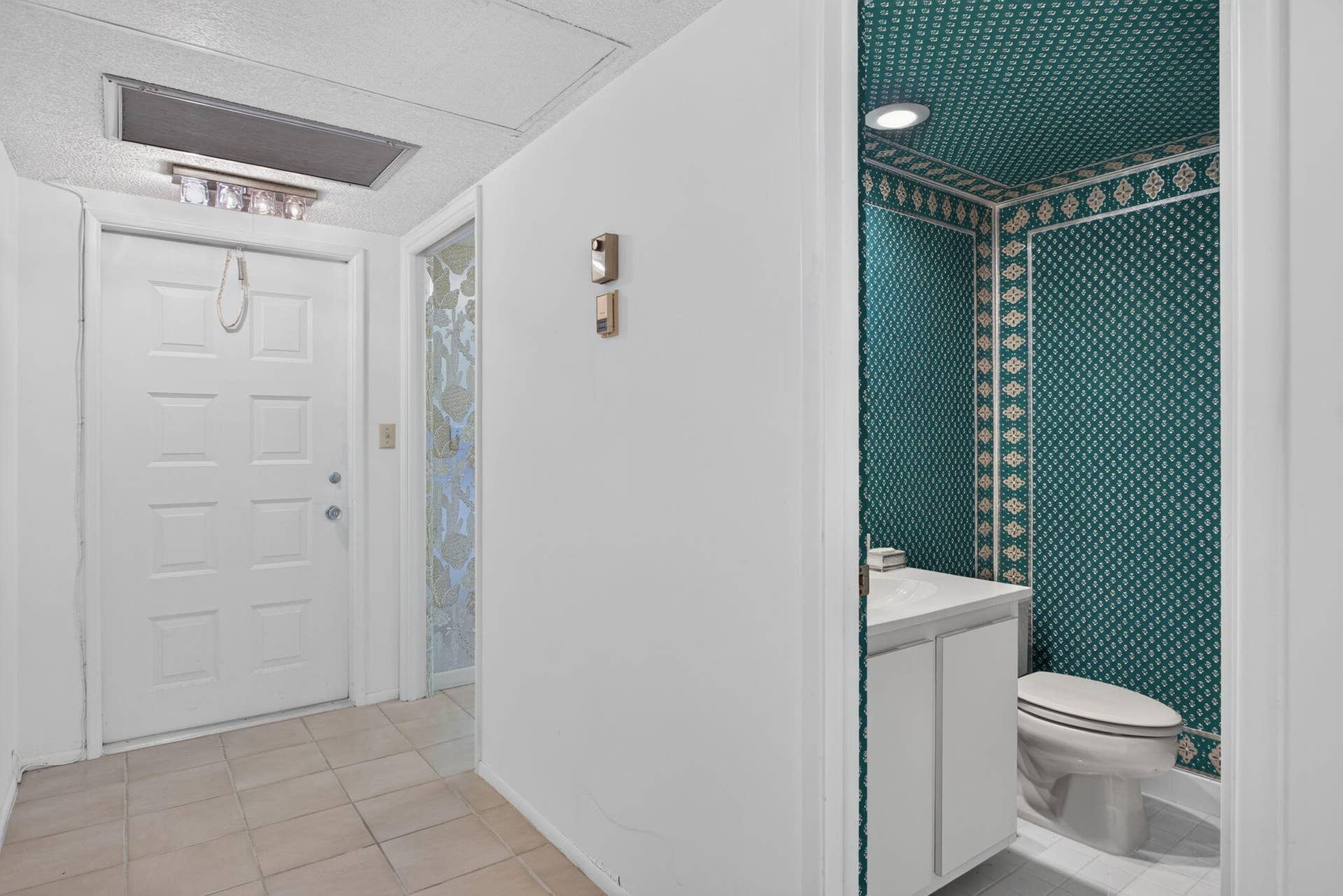 806 Cypress Boulevard, #209, Pompano Beach, FL 33069 4-web-or-mls-806-1497