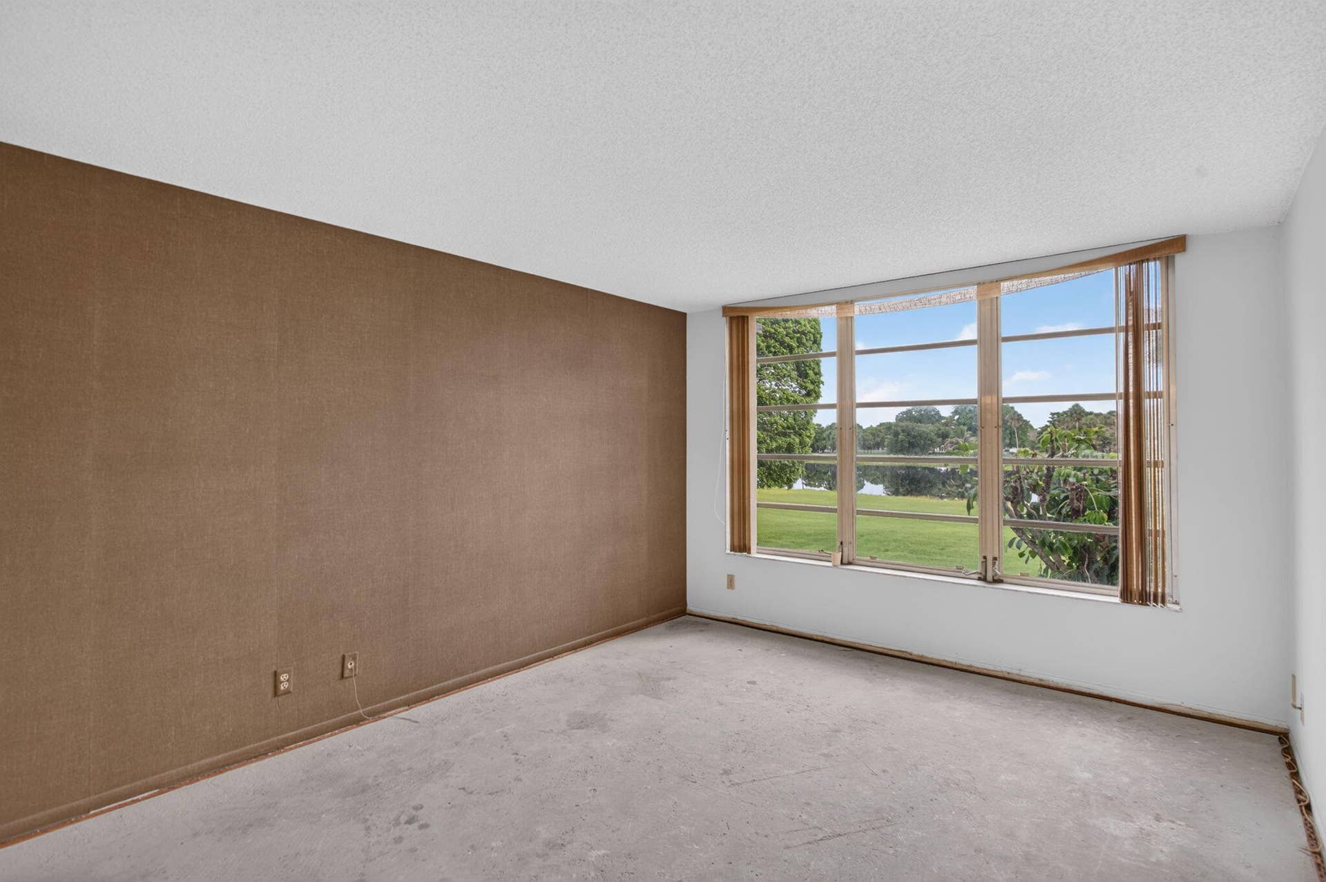 806 Cypress Boulevard, #209, Pompano Beach, FL 33069 36-web-or-mls-806-1661