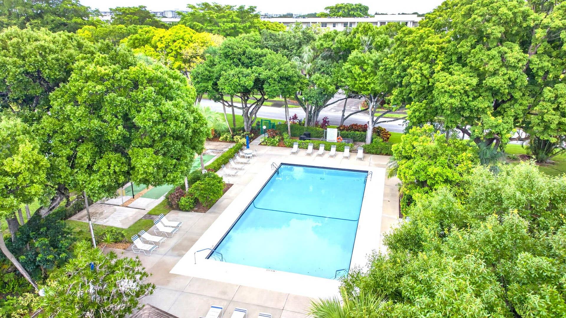 806 Cypress Boulevard, #209, Pompano Beach, FL 33069 large-019f05e6-b838-73c4-8648-79d2c25ddc