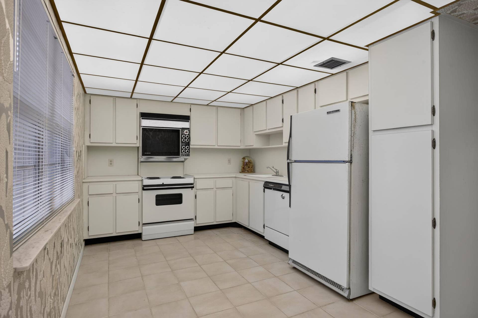 806 Cypress Boulevard, #209, Pompano Beach, FL 33069 7-web-or-mls-806-1512