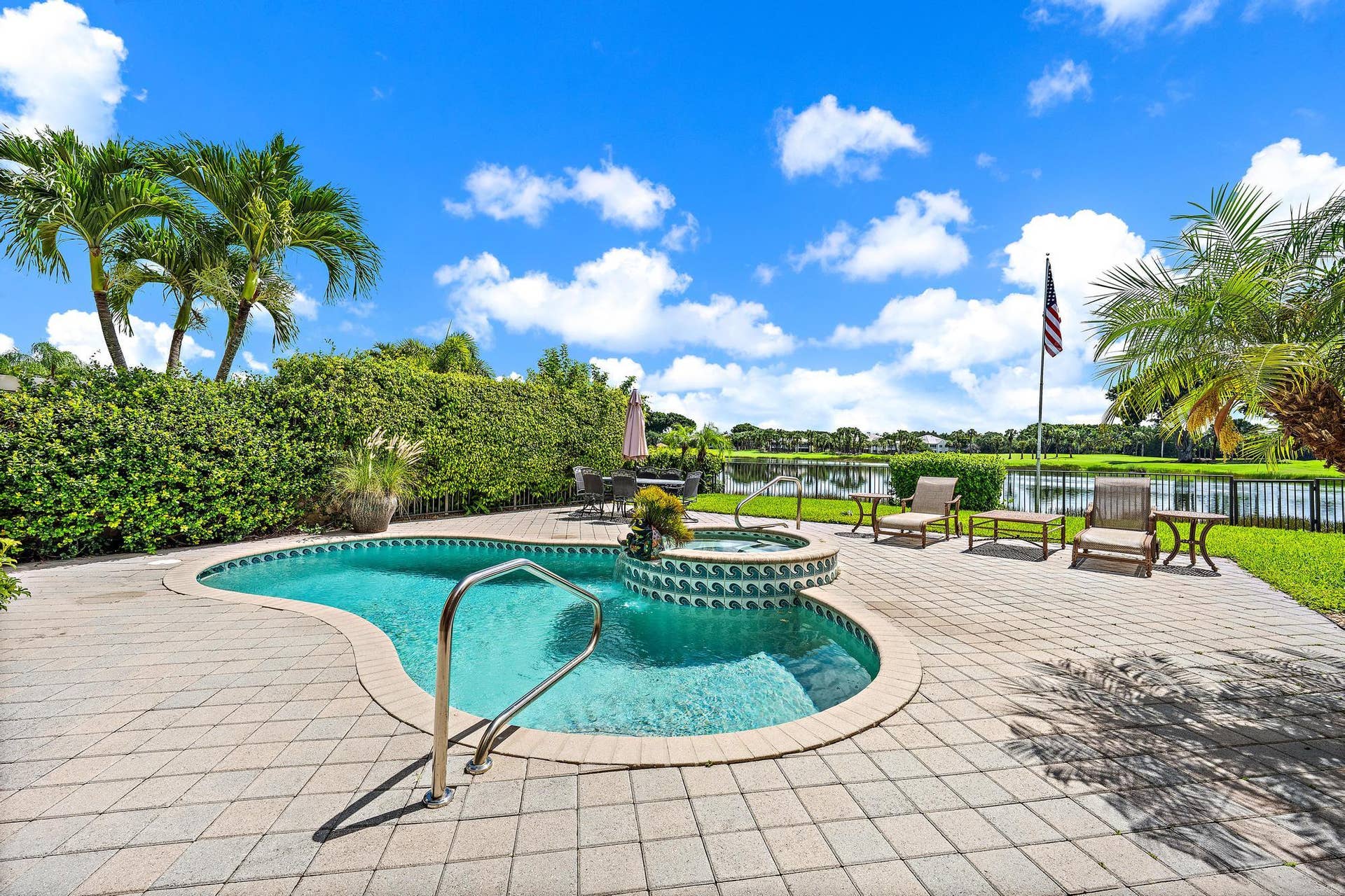 7510 Blue Heron Way
