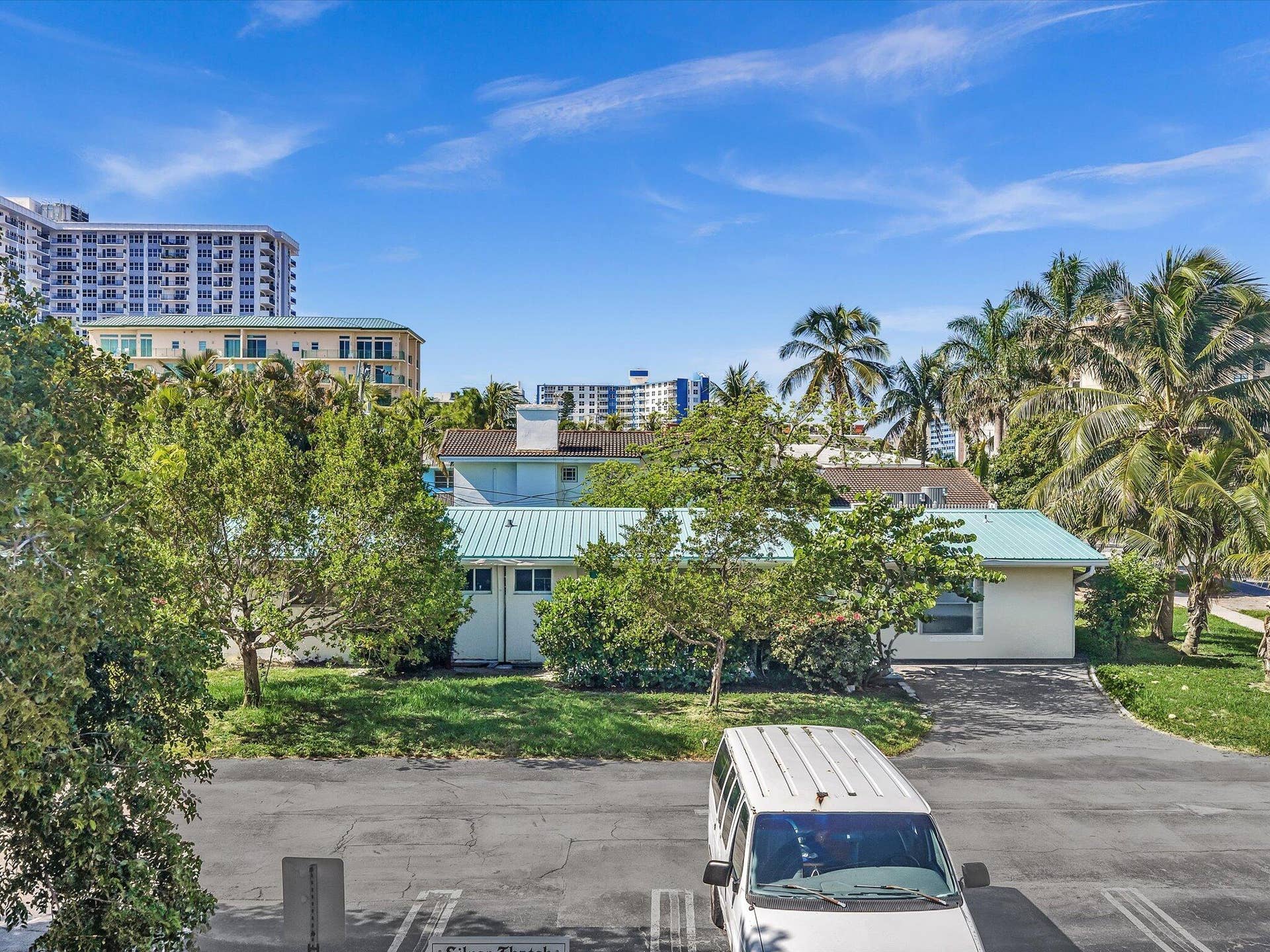524 N Riverside Drive, Pompano Beach, FL 33062 Front