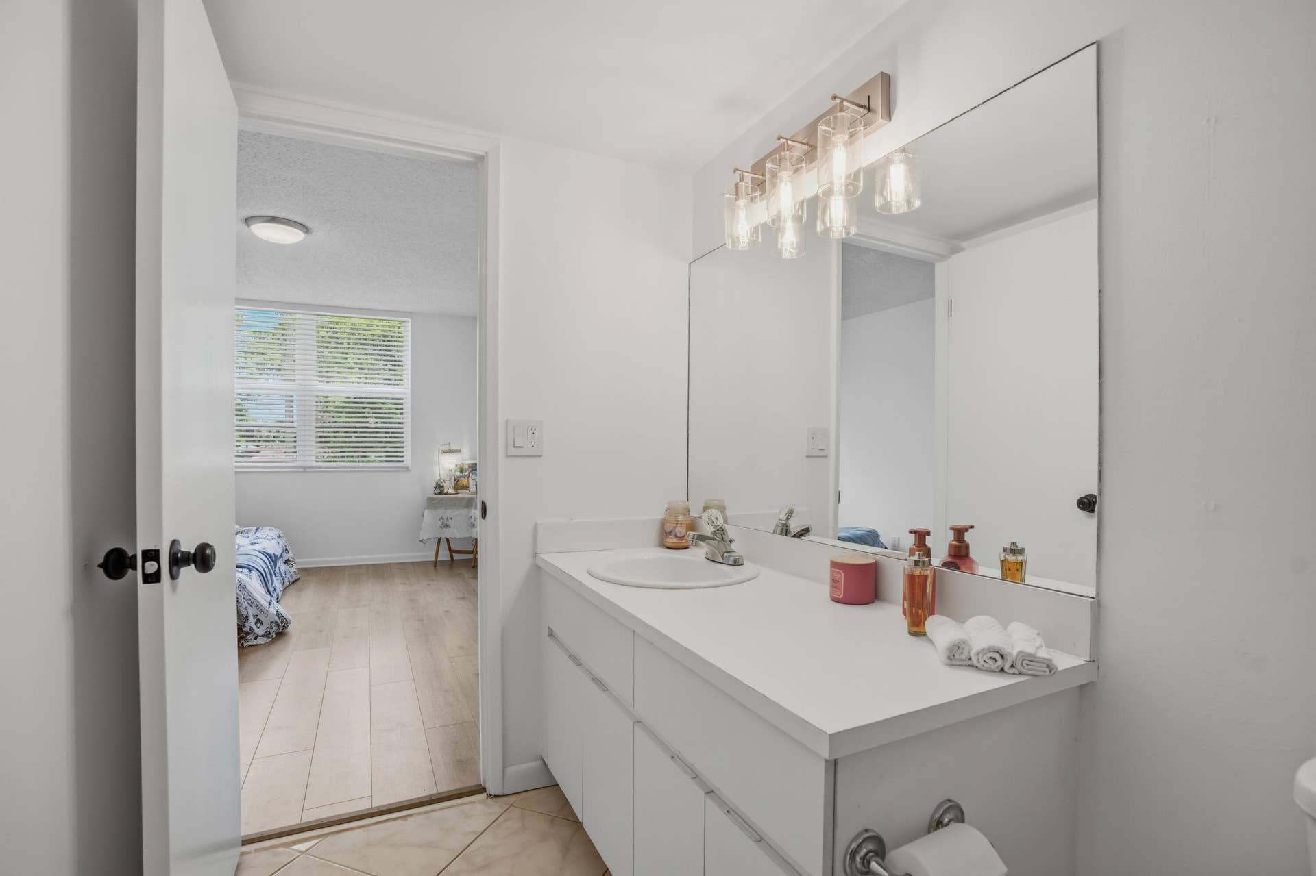 8296 NW 24th Street, Coral Springs, FL 33065 DSC03868