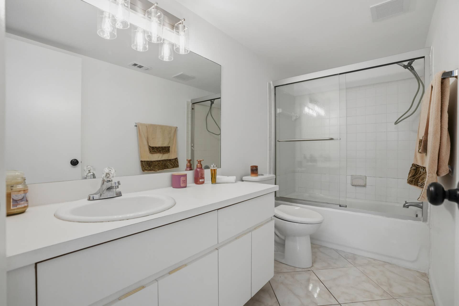 8296 NW 24th Street, Coral Springs, FL 33065 DSC03865