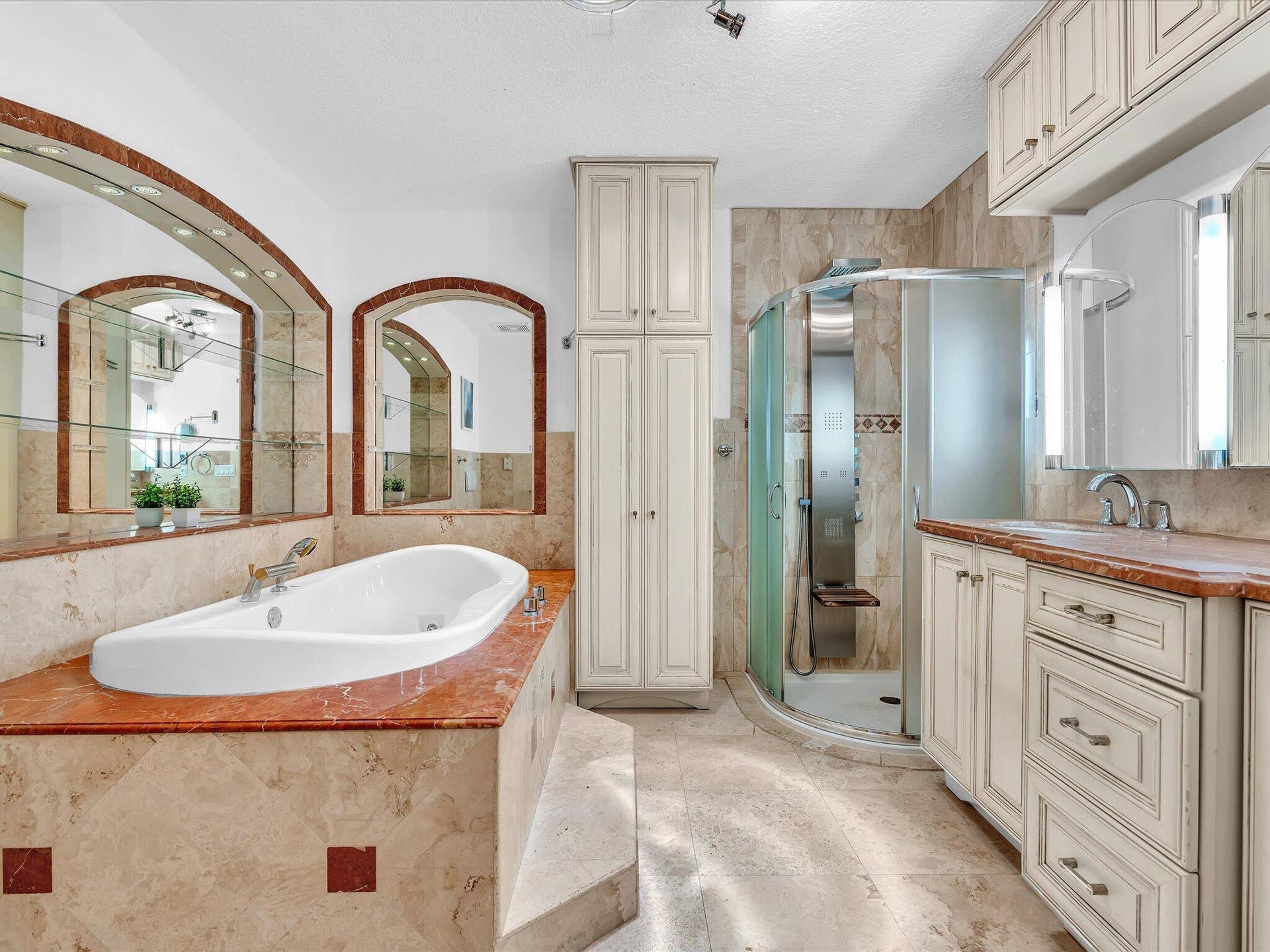 518 N Riverside Drive, Pompano Beach, FL 33062 Master Bath