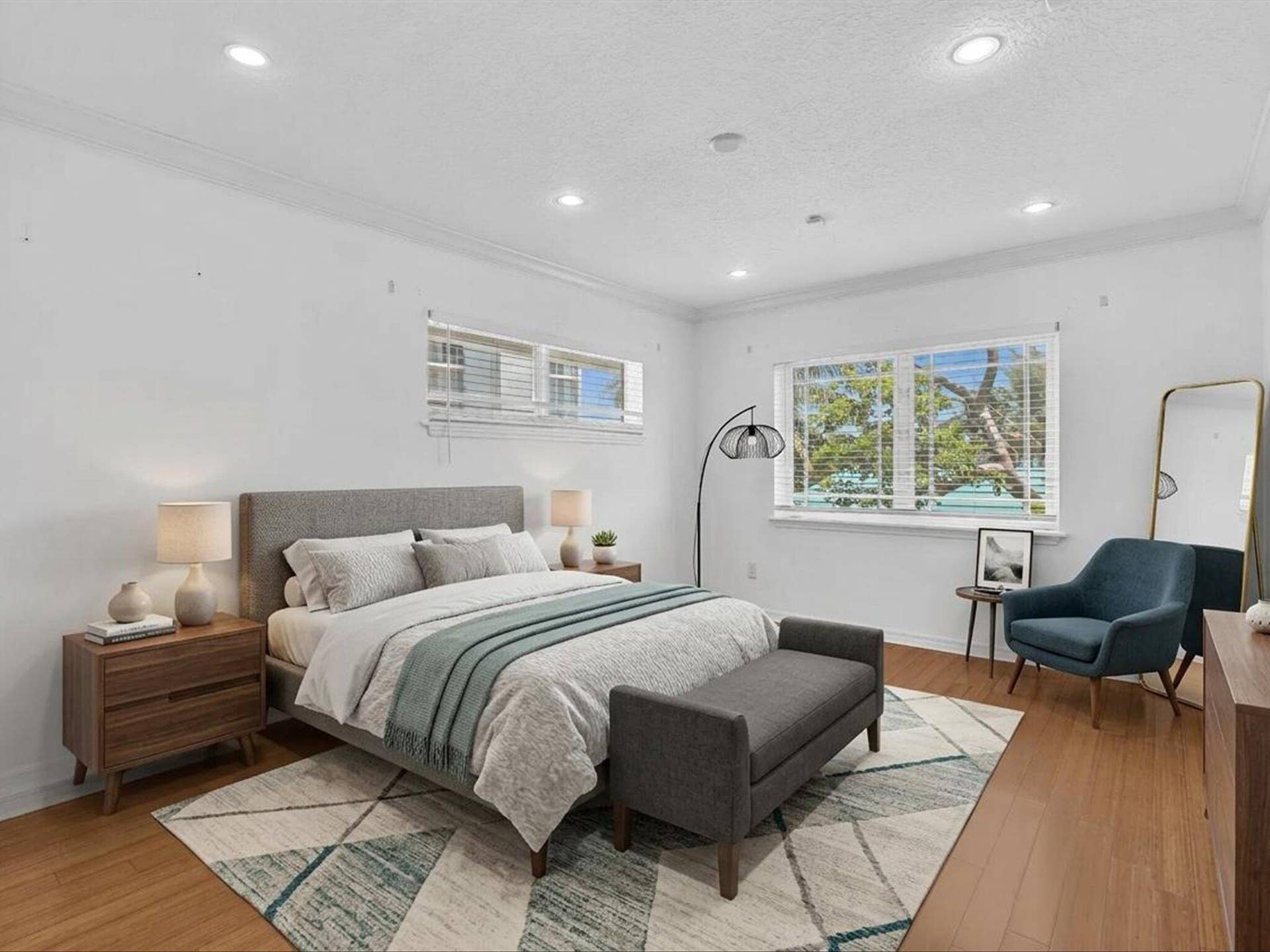 518 N Riverside Drive, Pompano Beach, FL 33062 Bedroom