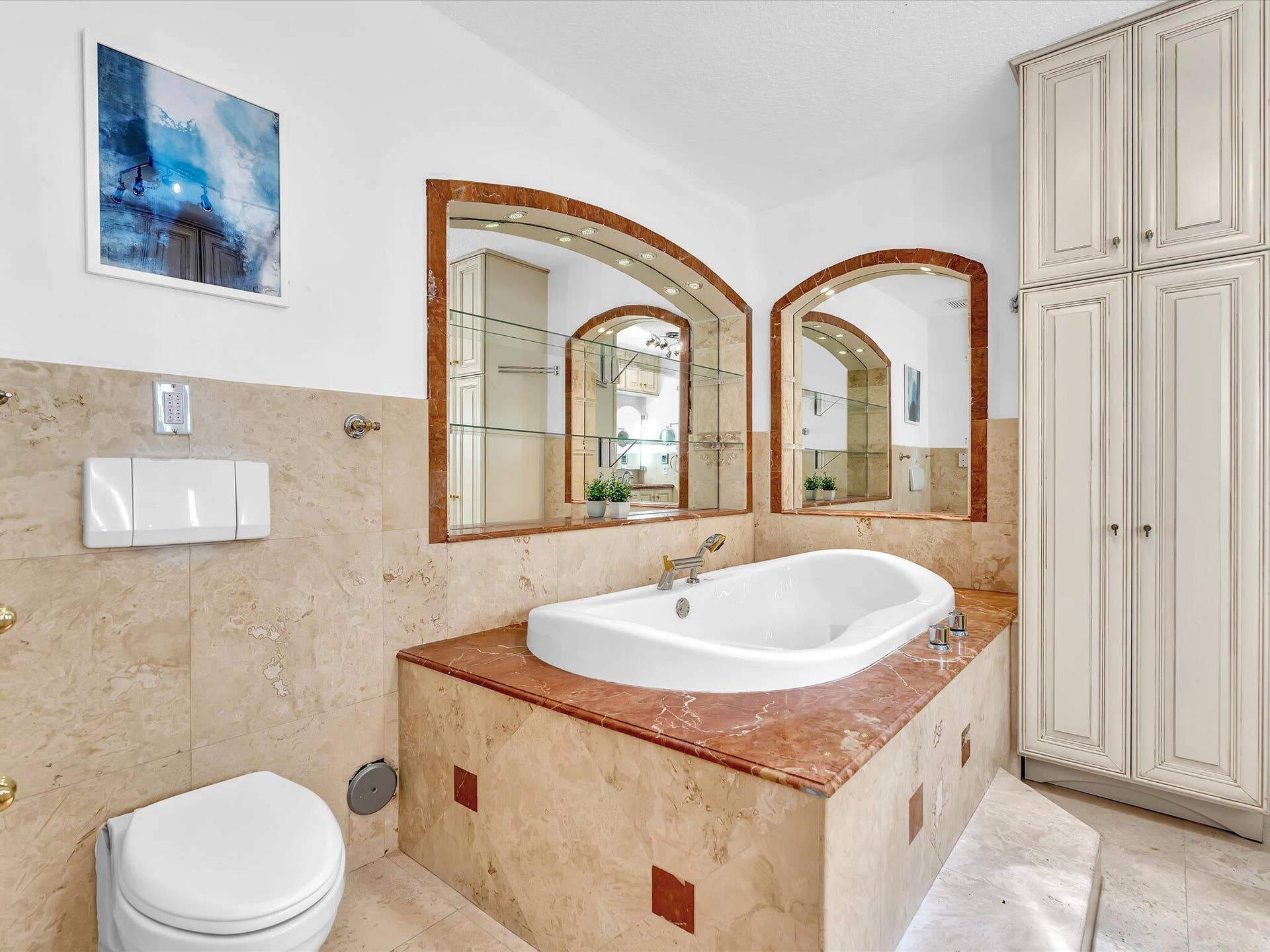 518 N Riverside Drive, Pompano Beach, FL 33062 Master Bath