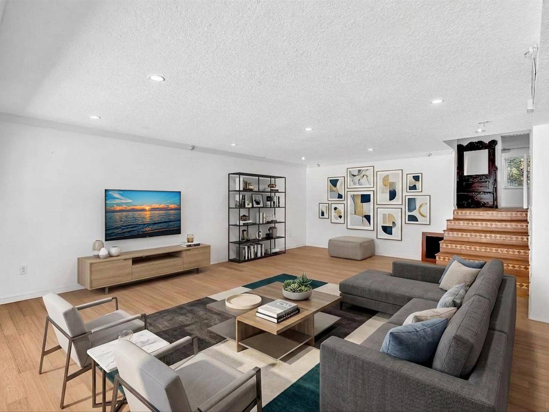 518 N Riverside Drive, Pompano Beach, FL 33062 Living Room
