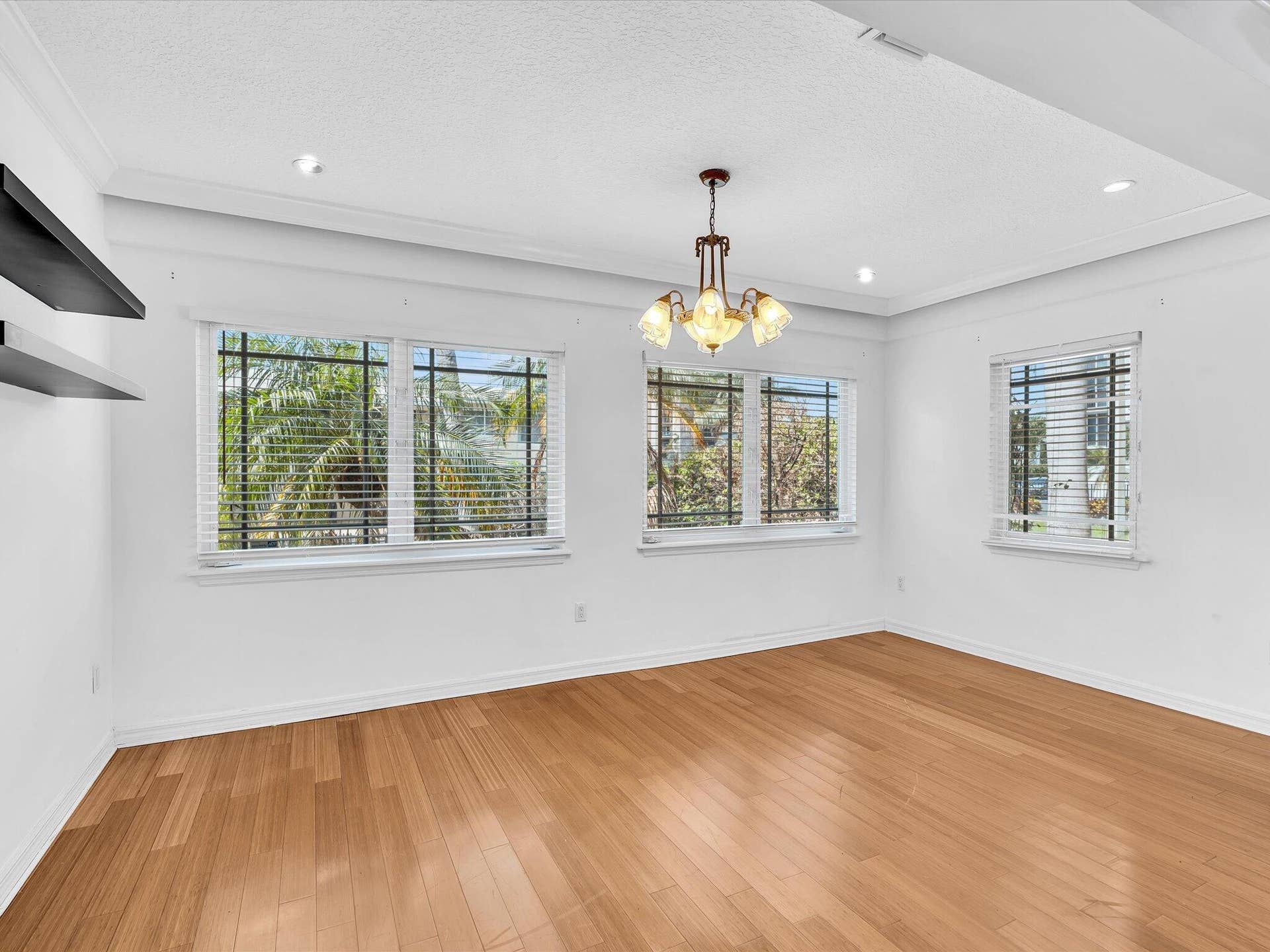 518 N Riverside Drive, Pompano Beach, FL 33062 Bedroom