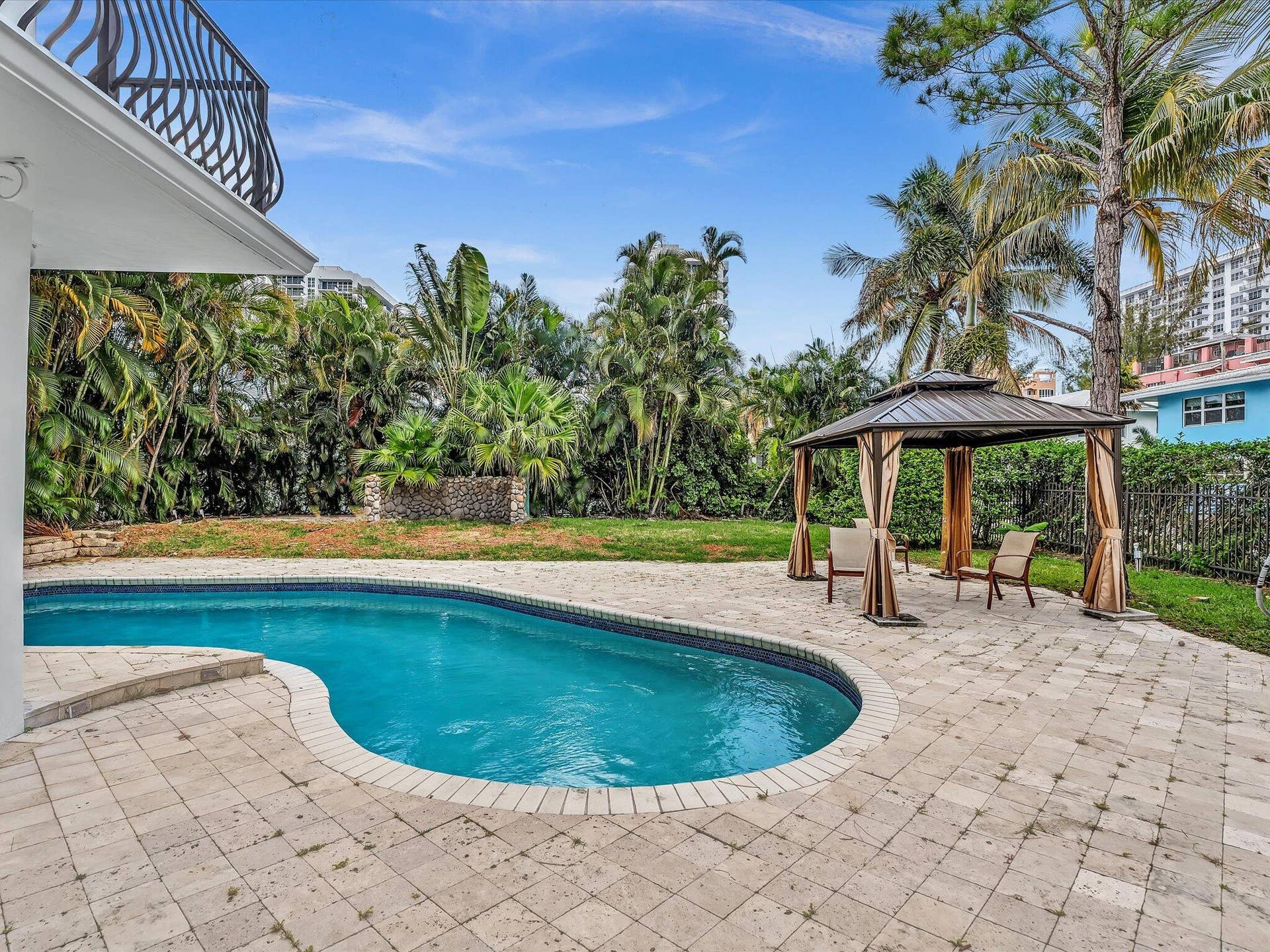 518 N Riverside Drive, Pompano Beach, FL 33062 Pool