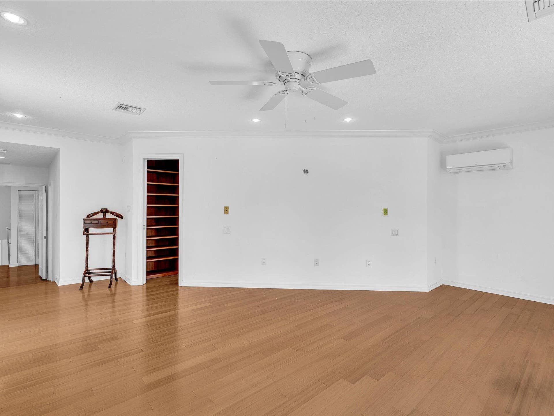 518 N Riverside Drive, Pompano Beach, FL 33062 Master