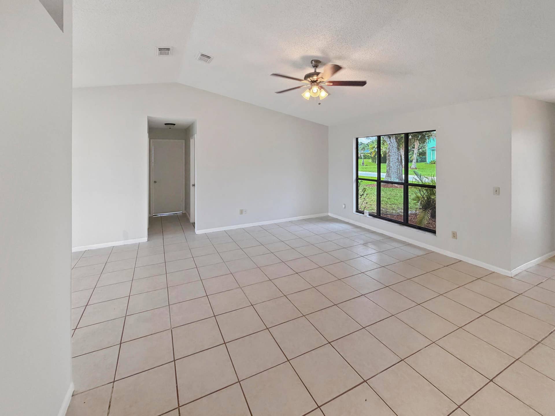 2305 SW Fern Circle, Port St Lucie, FL 34953 photo_19