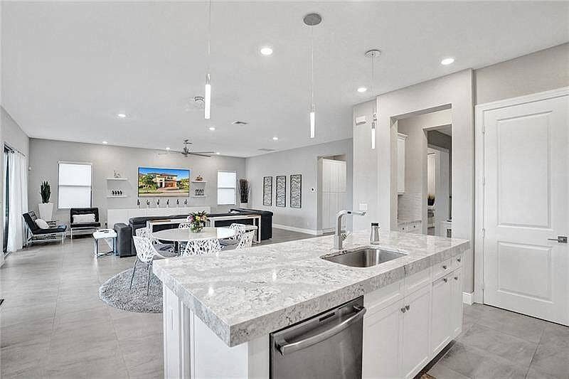 11720 Waterway Circle, Parkland, Parkland, FL 33076 43d0c33d8c9bc7b0eb3d845410395165-uncropp
