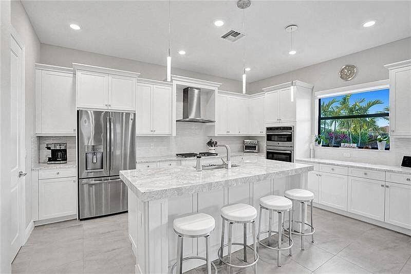 11720 Waterway Circle, Parkland, Parkland, FL 33076 85aac7c71cb7e1898cadd2a8e151b1e6-uncropp